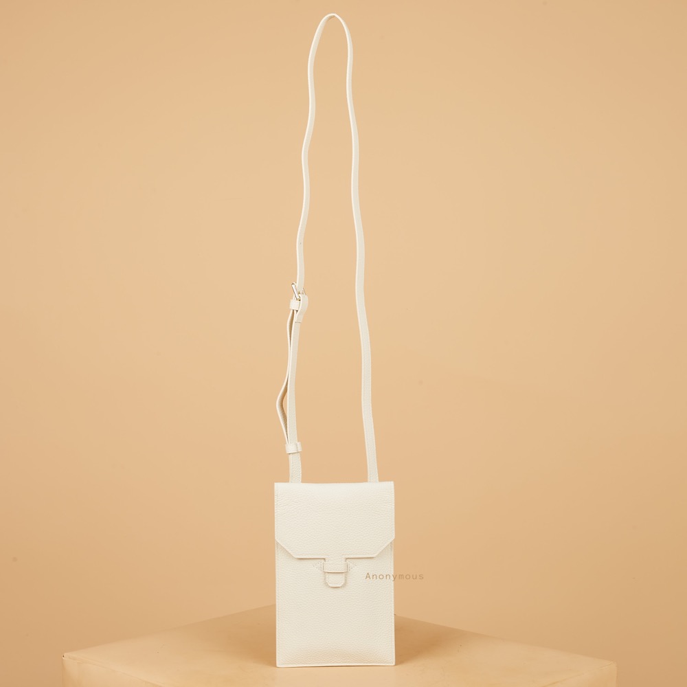 Anonymous Gia Flat Sling Bag Togo No Brand (Tas Kulit)
