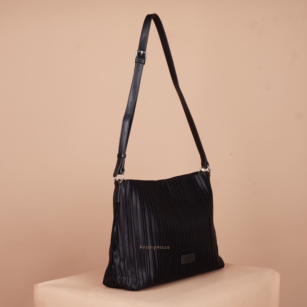 Anonymous Findy Satin Bag (No Brand)