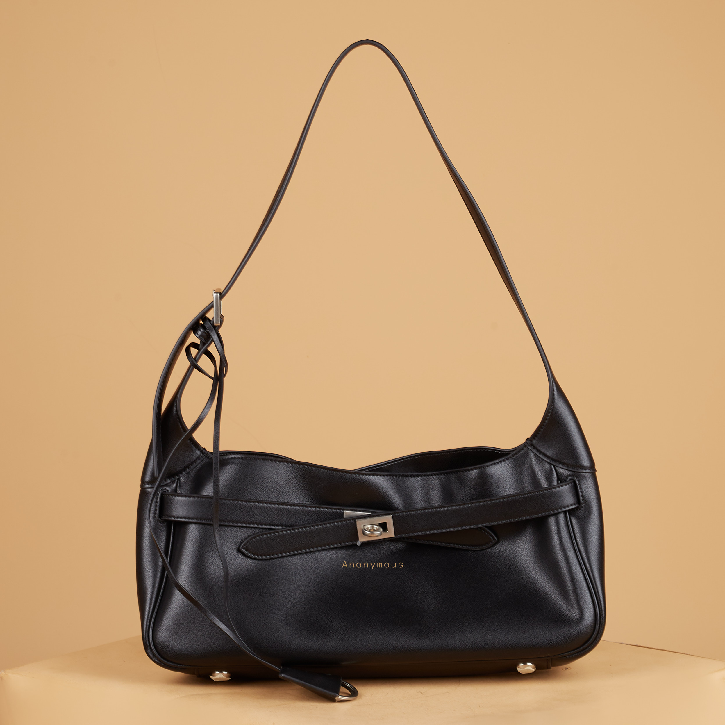 Anonymous Zorro East West Lambskin Leather (Tas Kulit)