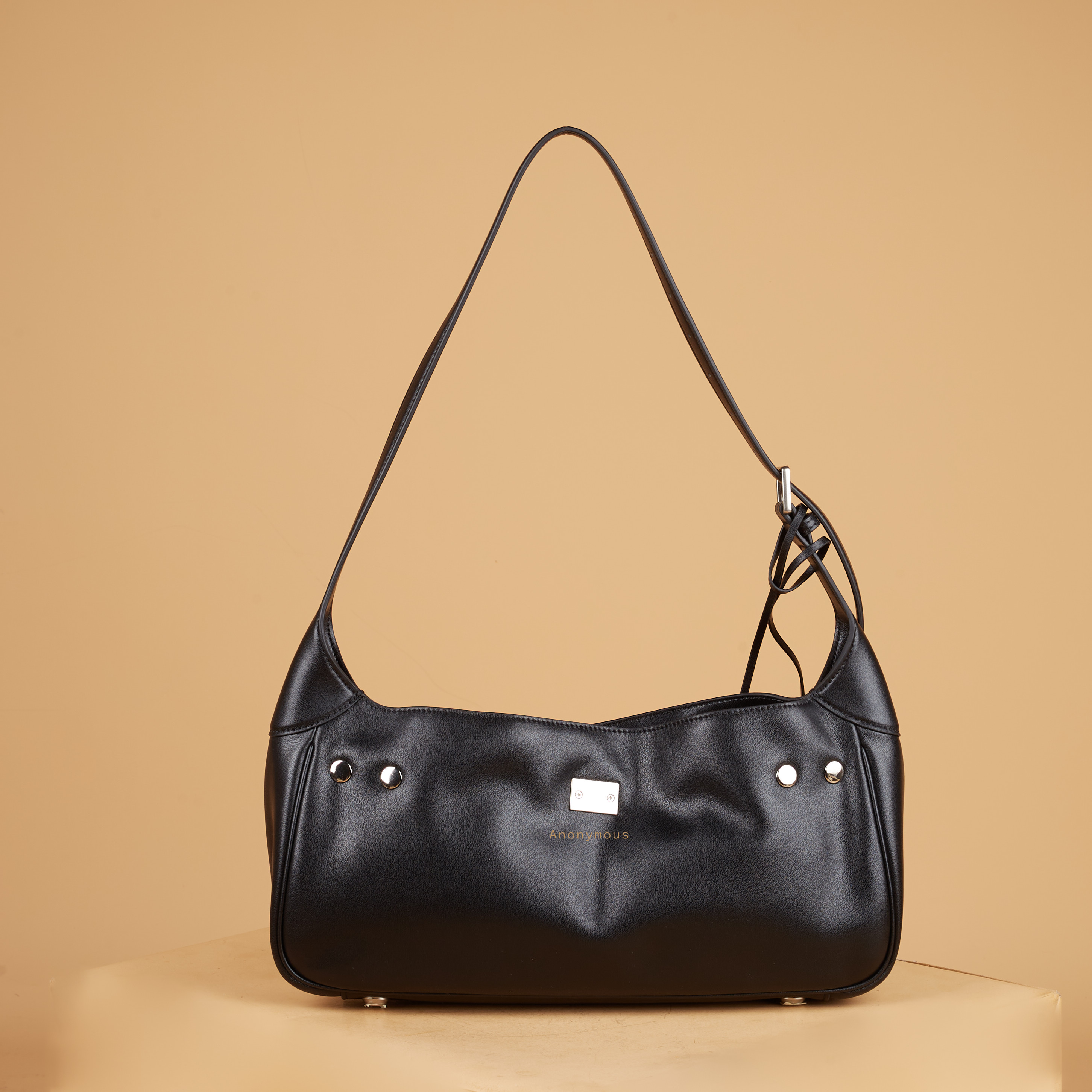 Anonymous Zorro East West Lambskin Leather (Tas Kulit)