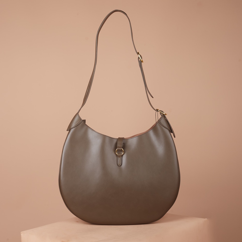 Anonymous Carrie Shoulder Bag Calfskin No Brand (Tas Kulit)