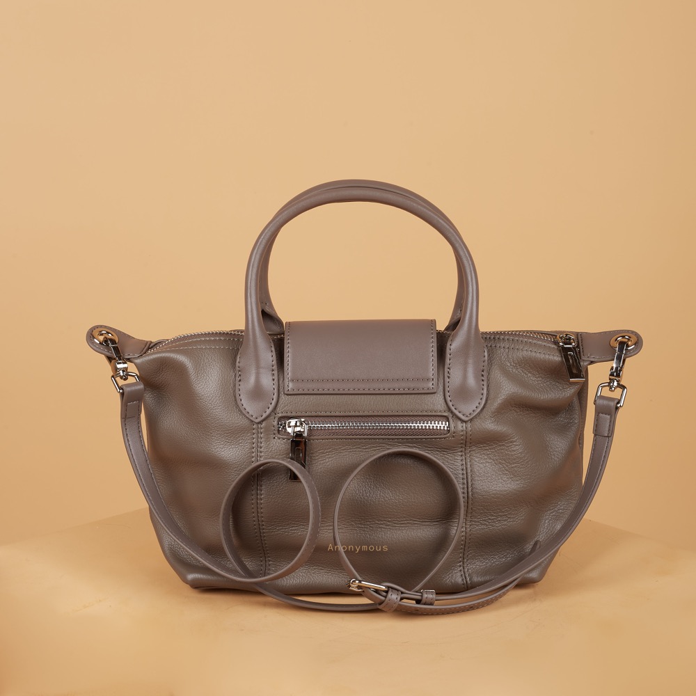 Anonymous Lyndon Handbag 25 Small Togo No Brand (Tas Kulit)
