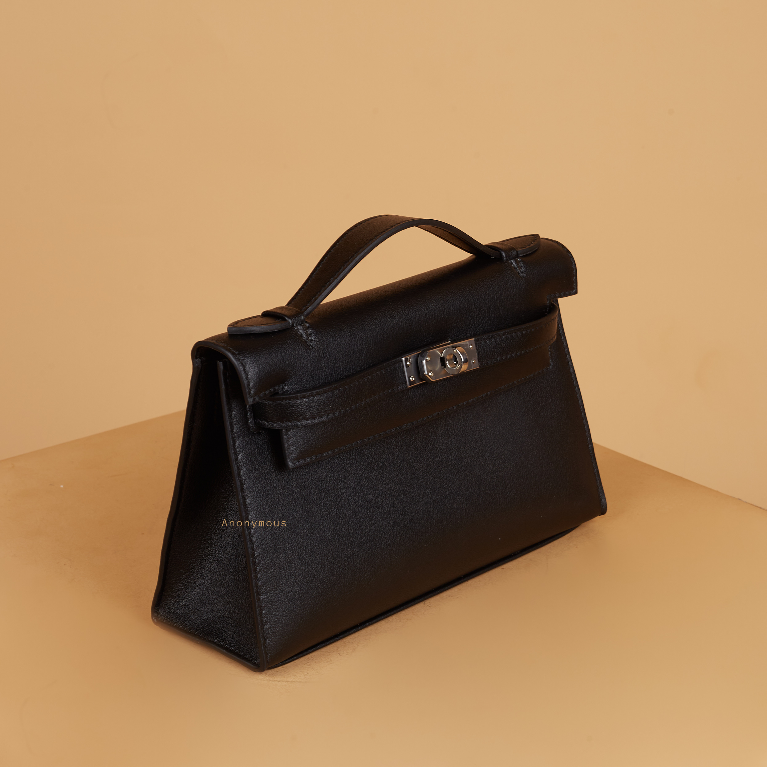 Anonymous Kylee Pochette Swift Leather