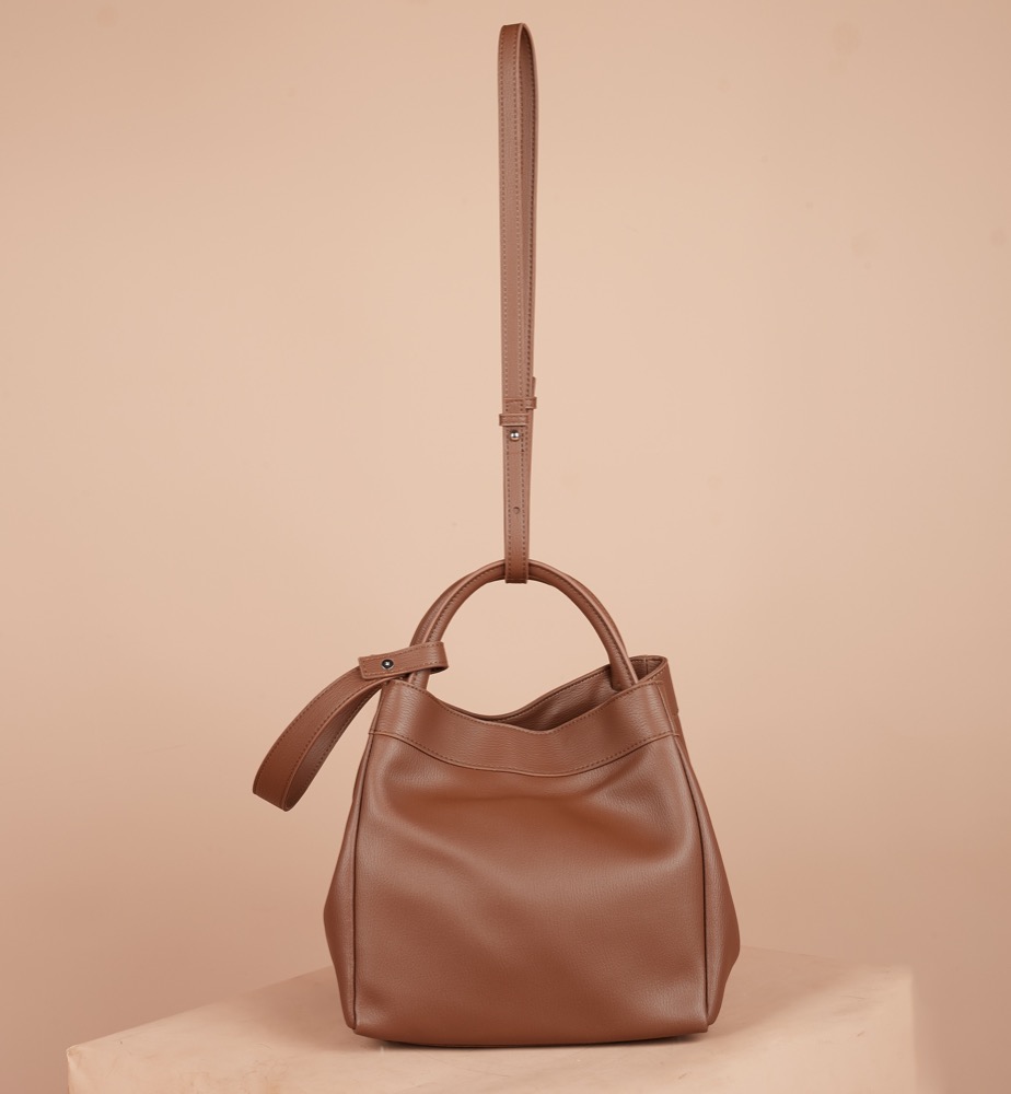 Anonymous Willow Bucket Bag Swift Leather No Brand (Tas Kulit)