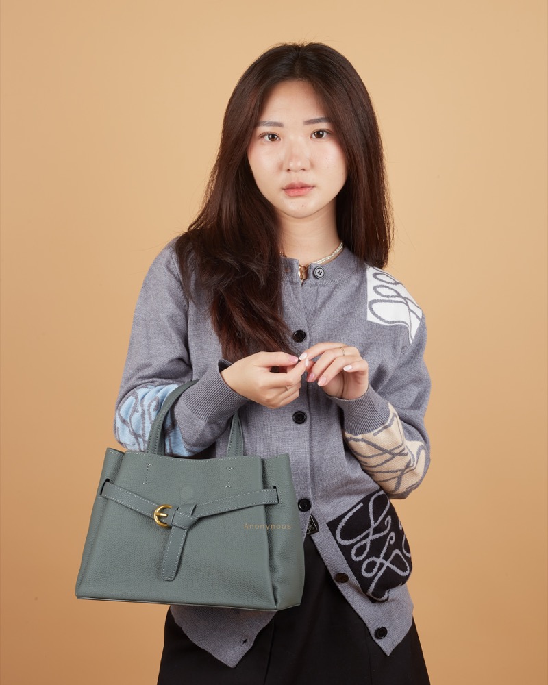 Anonymous Lock Me Top Handle Togo Bag No Brand (Tas Kulit)