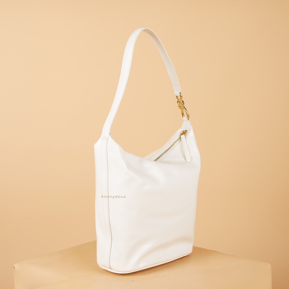 Anonymous Penny Shoulder Bag Leather No Brand (Tas Kulit)