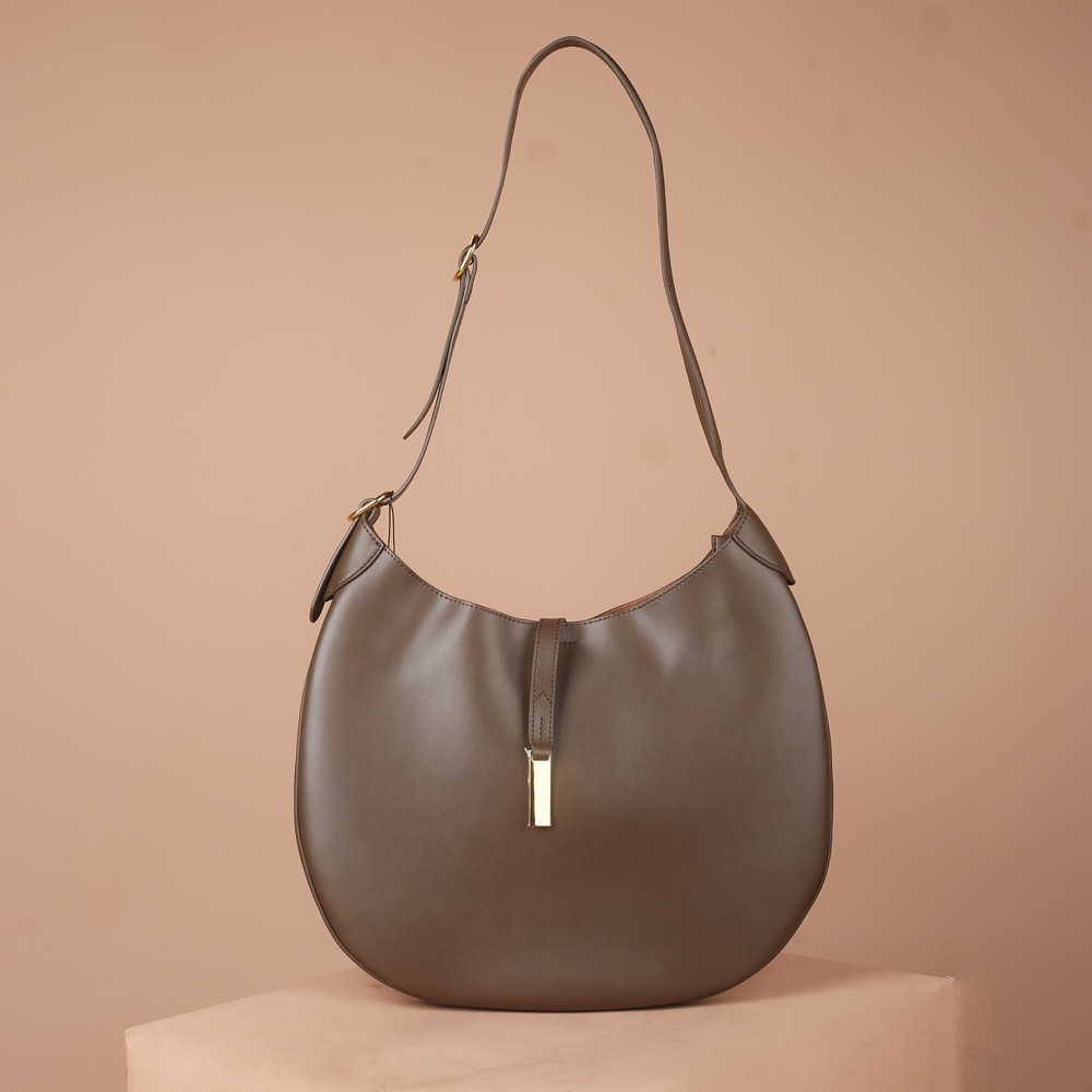 Anonymous Carrie Shoulder Bag Calfskin No Brand (Tas Kulit)