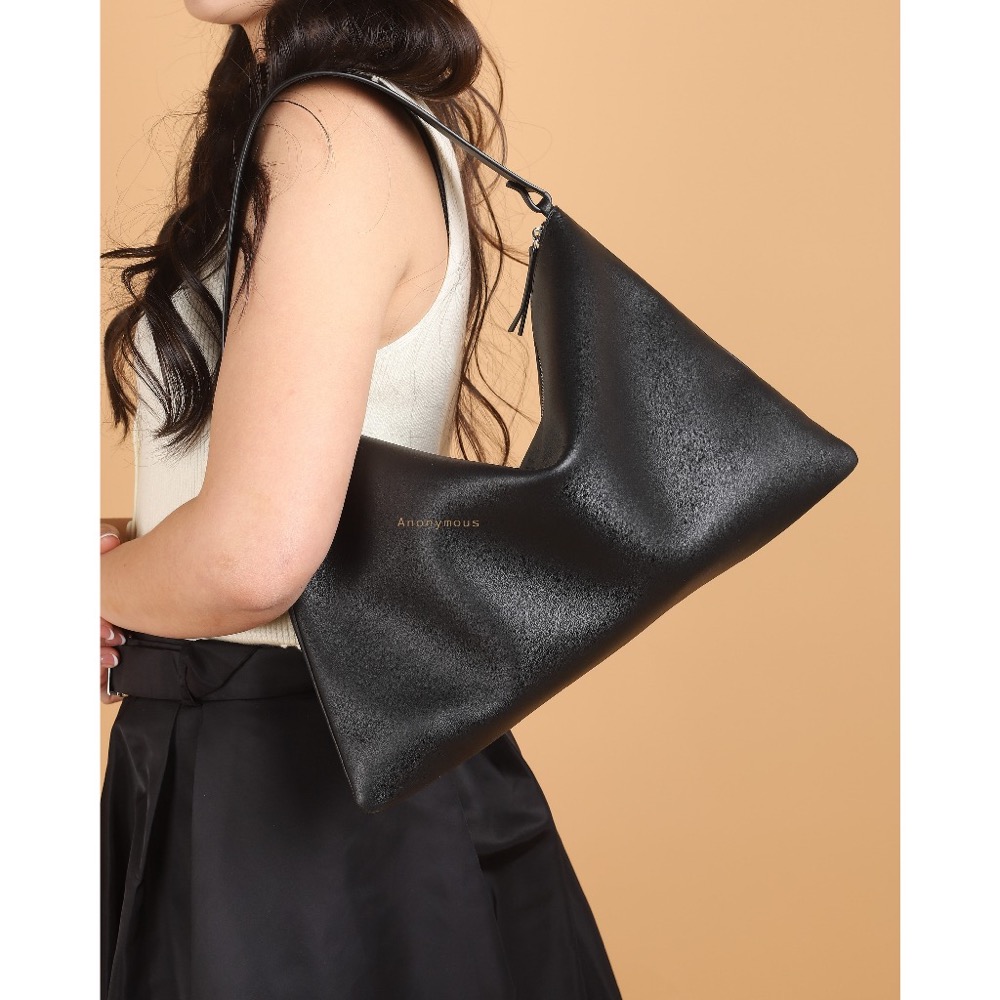 Anonymous Lucky Shoulder Bag 38 Swift Leather No Brand (Tas Kulit)