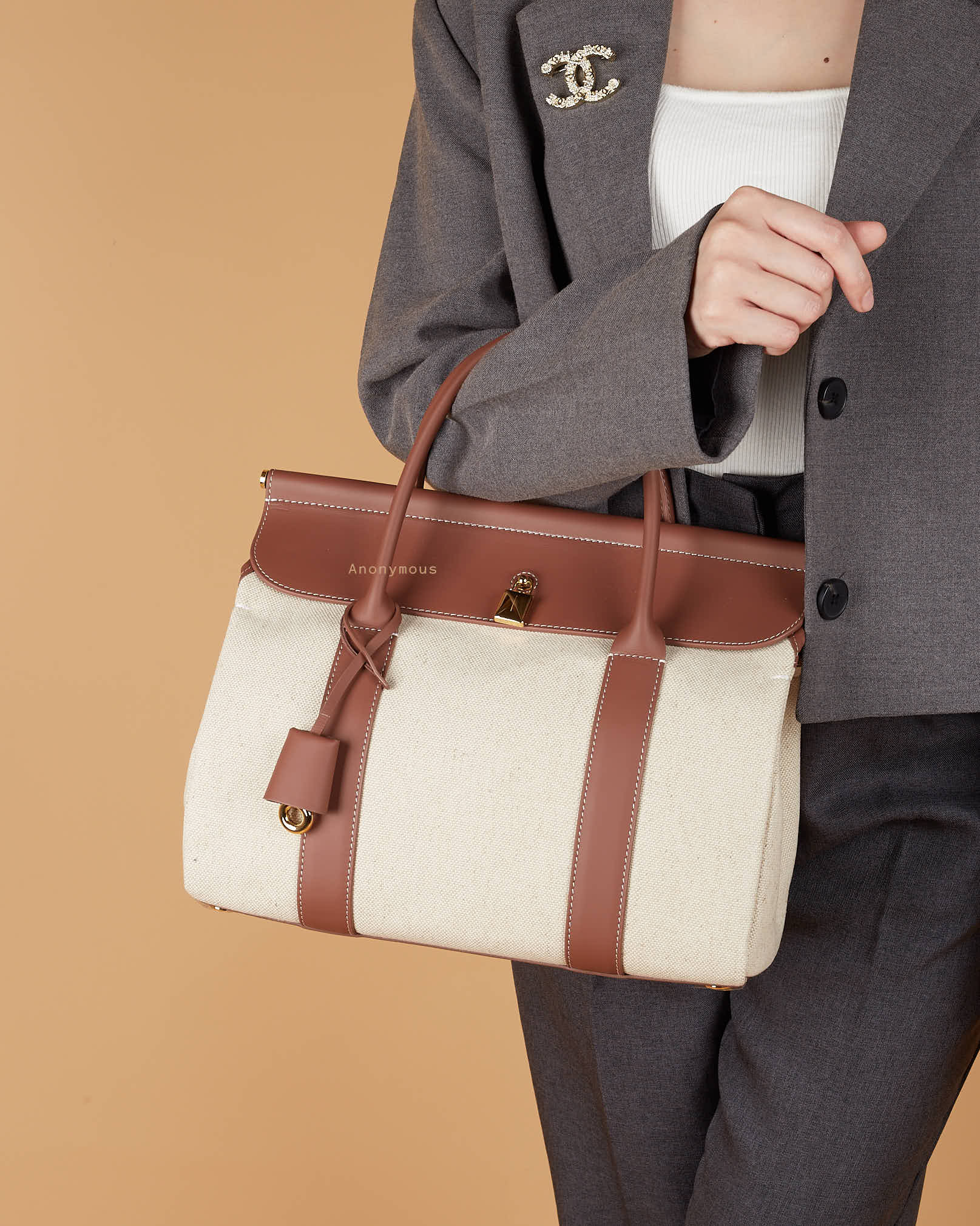 Anonymous Loomy 32 Ecru Canvas No Brand (Tas Kulit)