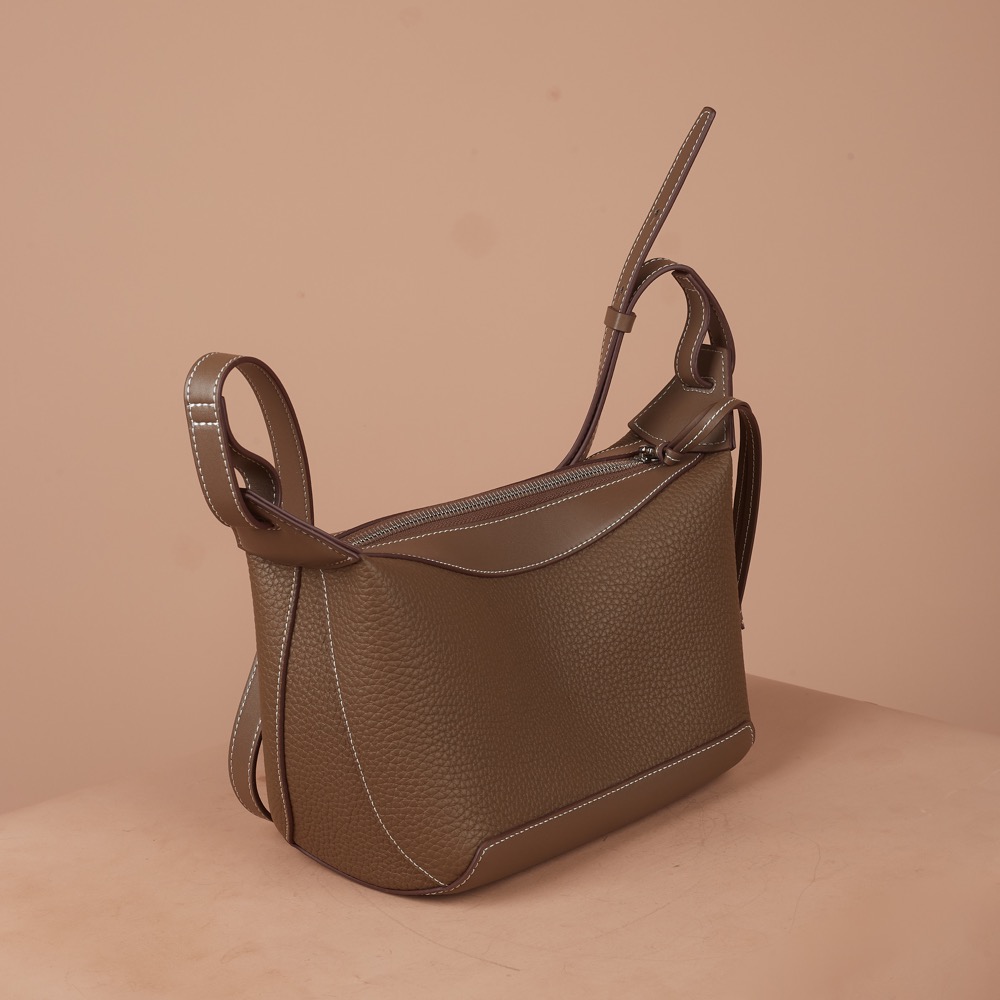 Anonymous Delia Shoulder Bag Grained Leather No Brand (Tas Kulit)