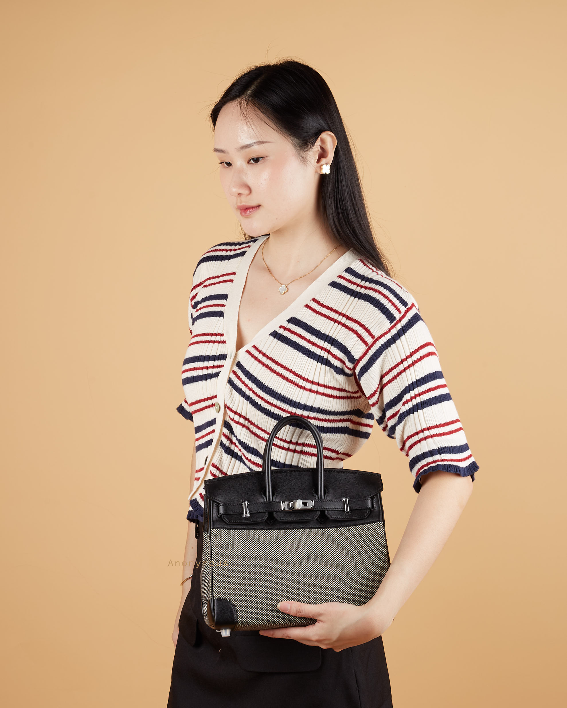 Anonymous Bebe 25 ecru pattern No Brand (Tas Kulit)