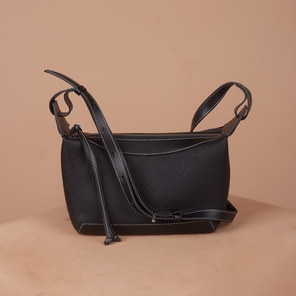 Anonymous Delia Shoulder Bag Grained Leather No Brand (Tas Kulit)