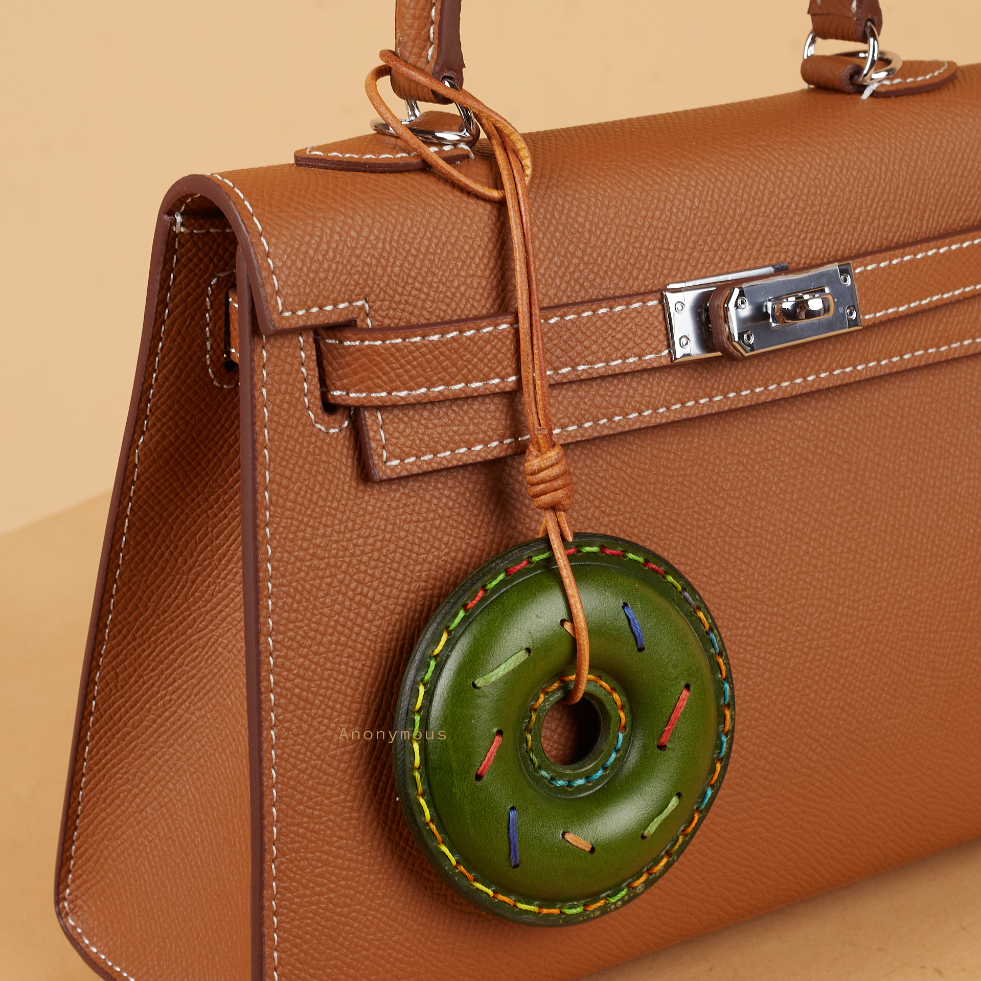 Anonymous Doo-Nut Charm Leather (Gantungan Tas)