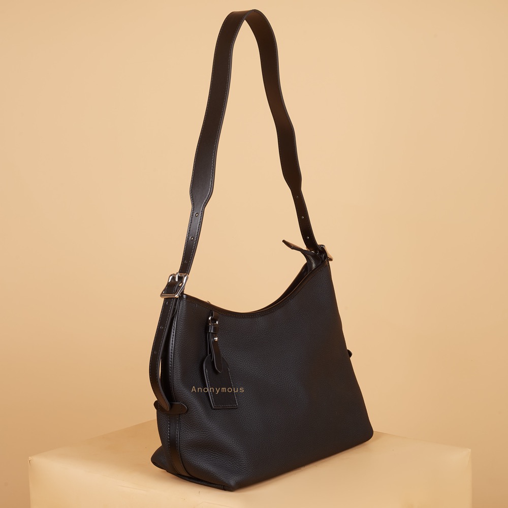 Anonymous Dennis Bobo Bag Togo No Brand (Tas Kulit)