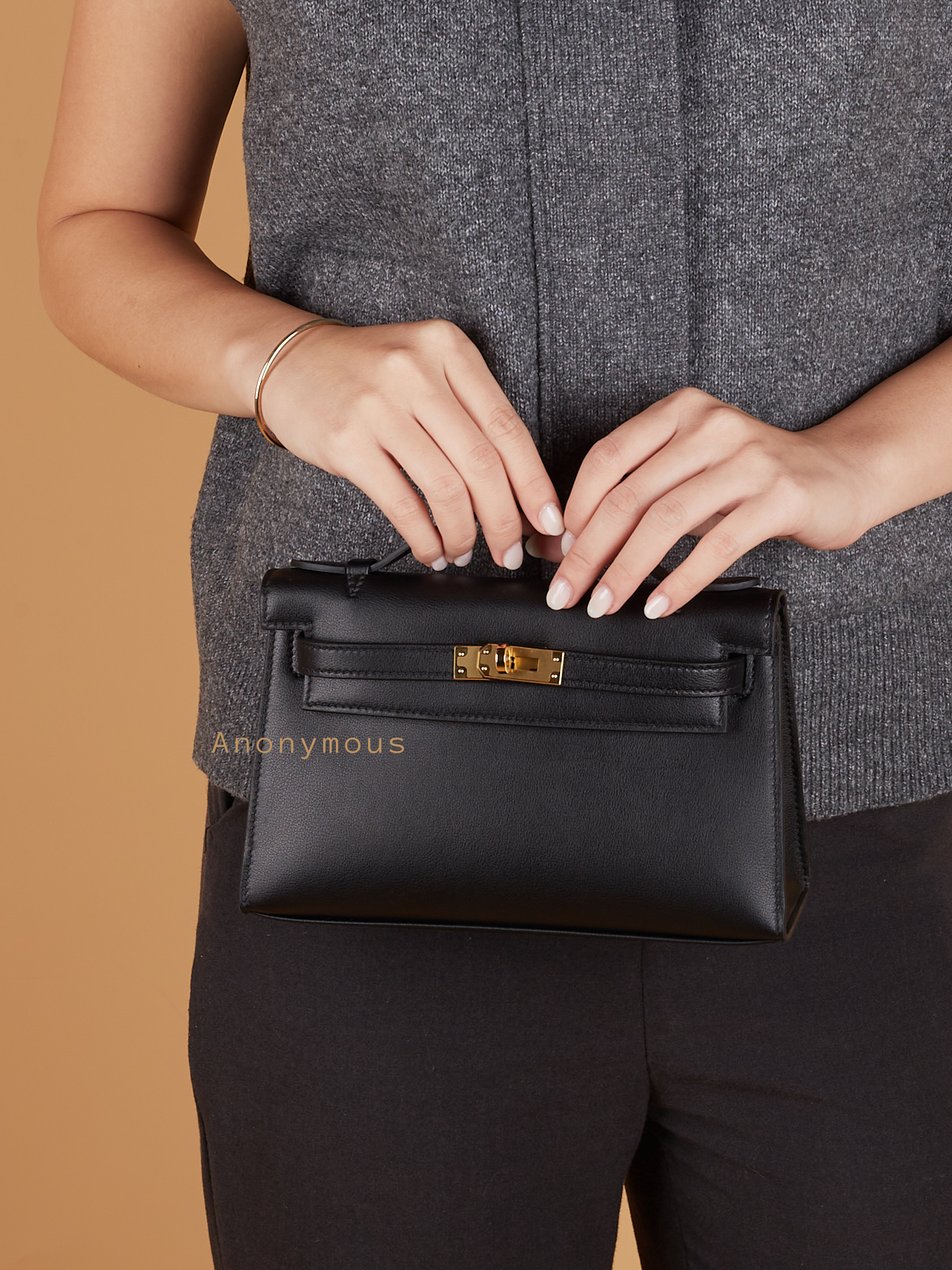 Anonymous Kylee Pochette Swift Leather