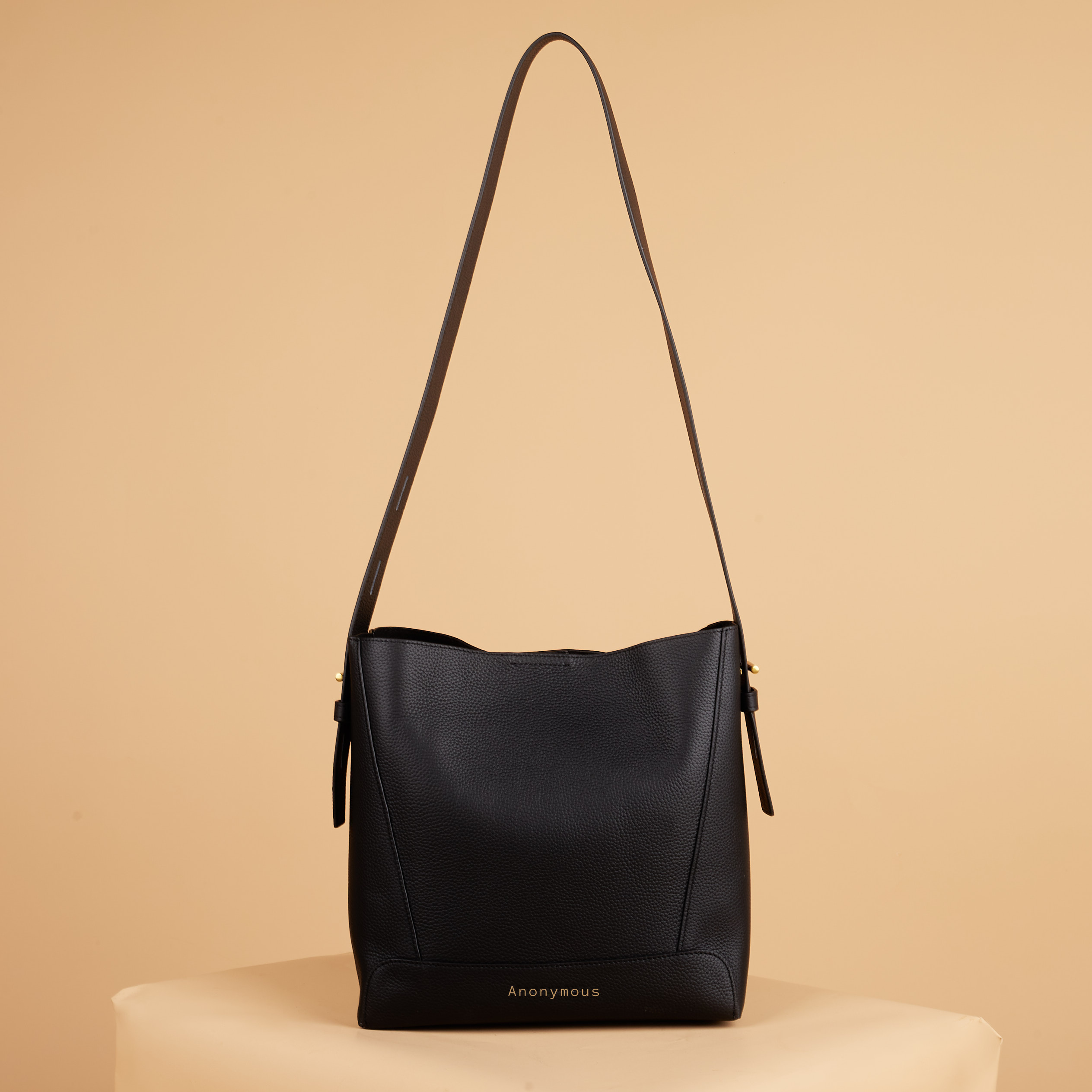 Anonymous Fanes Sling Bag Grained Leather GHW