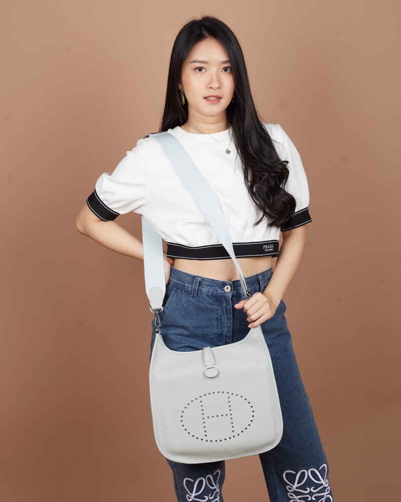Anonymous Madeline E29 Togo Leather No Brand (Tas Kulit)