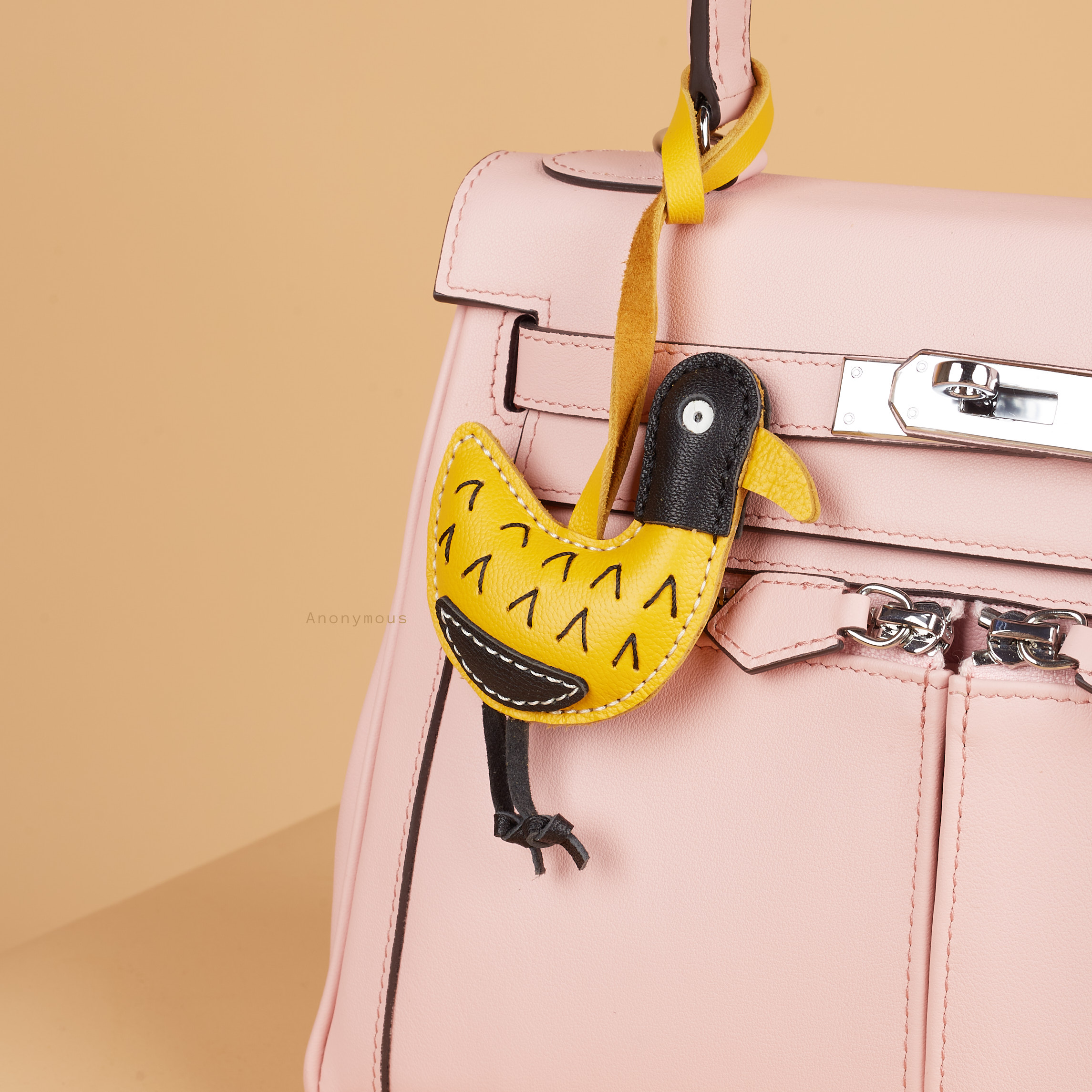 Anonymous Duck King Charm (Gantungan Tas)