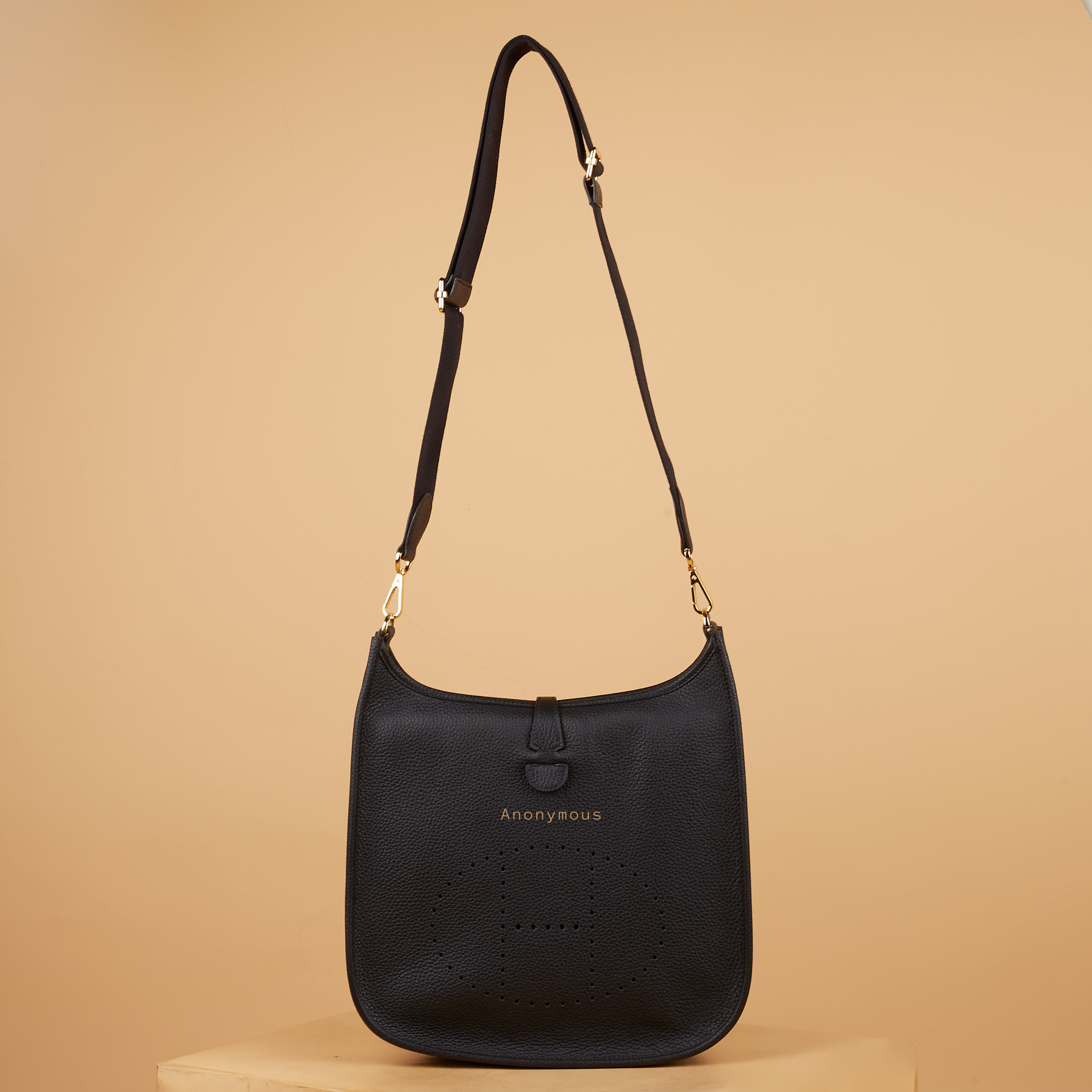 Anonymous Madeline E29 Togo Leather No Brand (Tas Kulit)