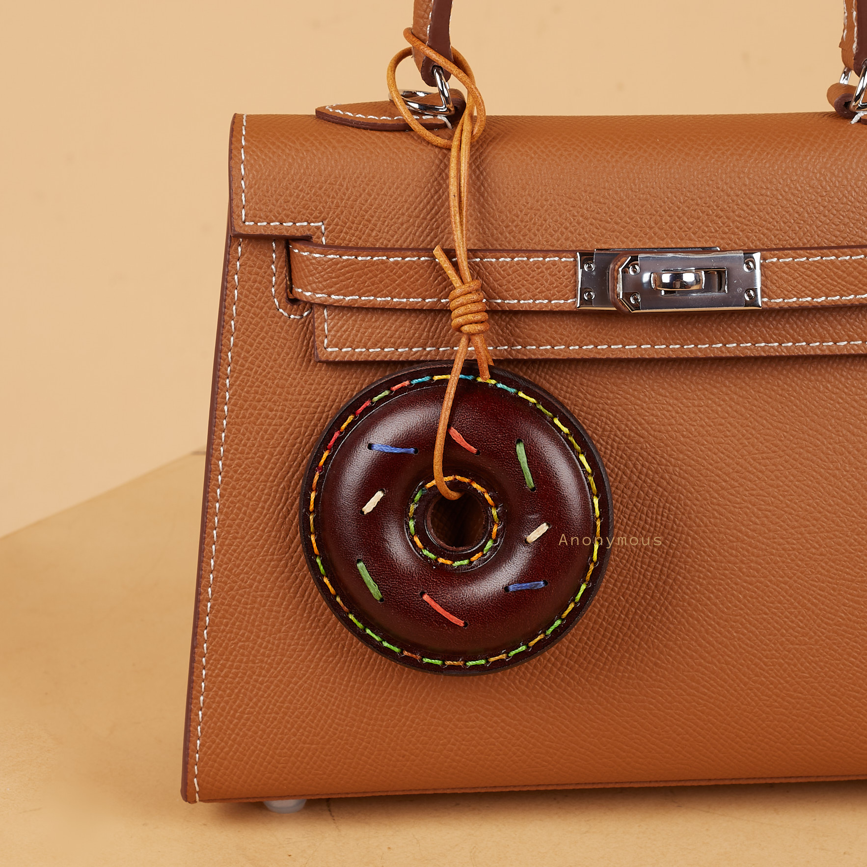 Anonymous Doo-Nut Charm Leather (Gantungan Tas)