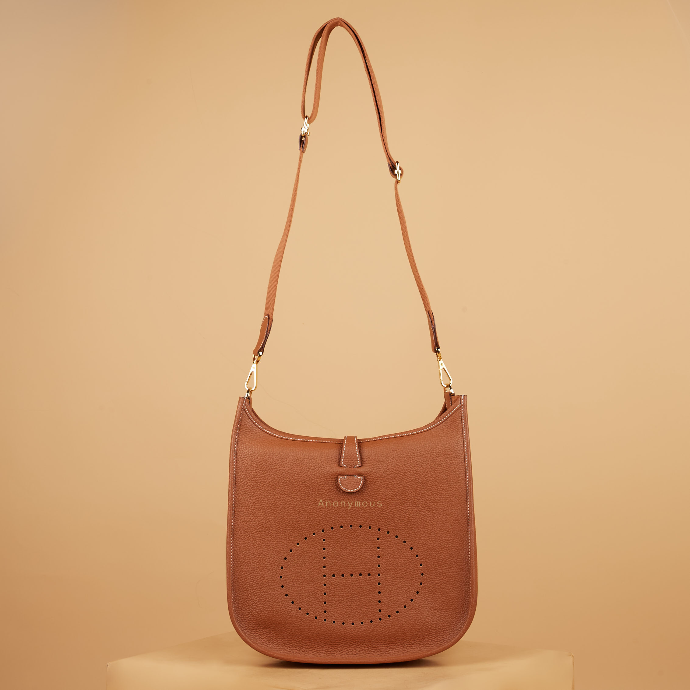 Anonymous Madeline E29 Togo Leather No Brand (Tas Kulit)