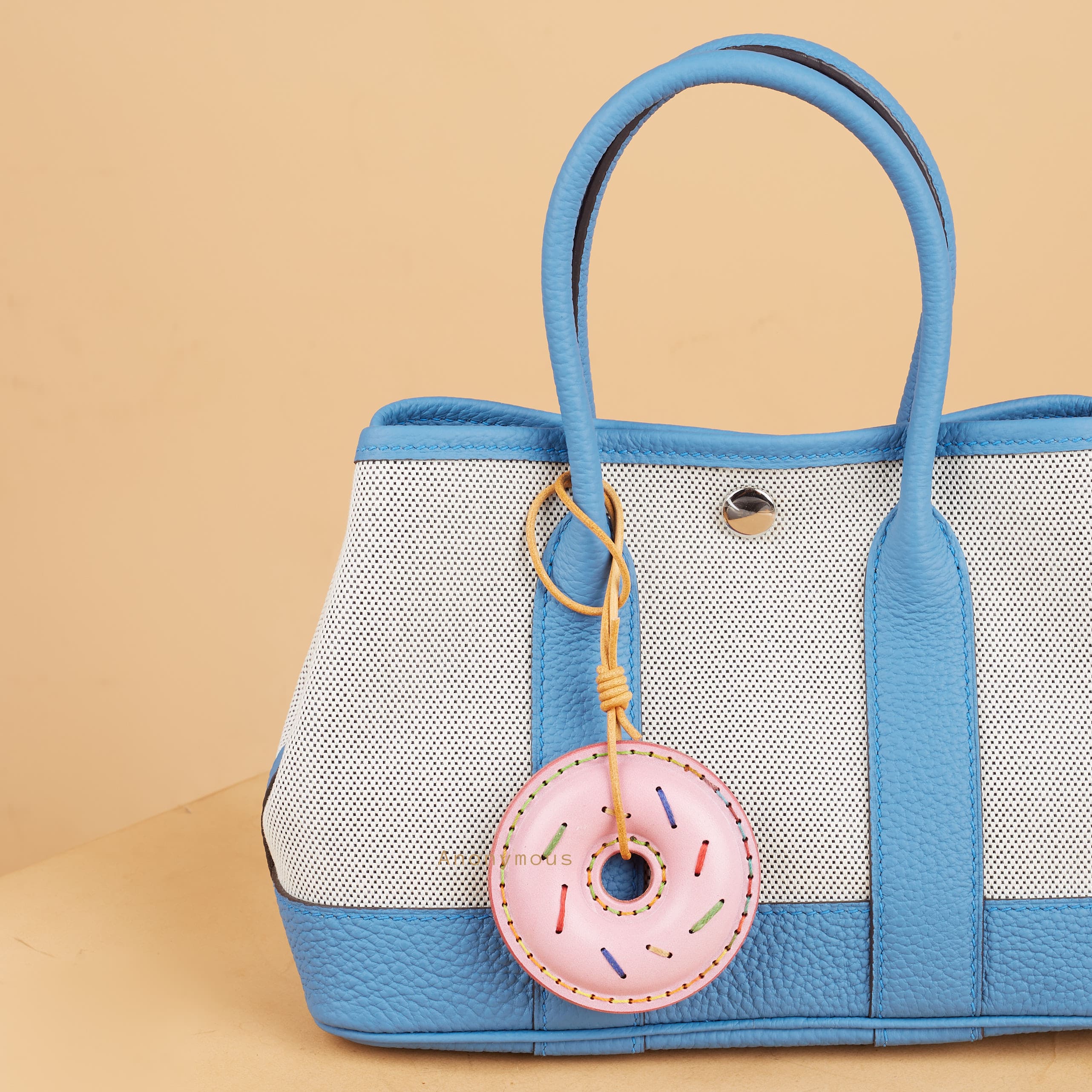 Anonymous Doo-Nut Charm Leather (Gantungan Tas)