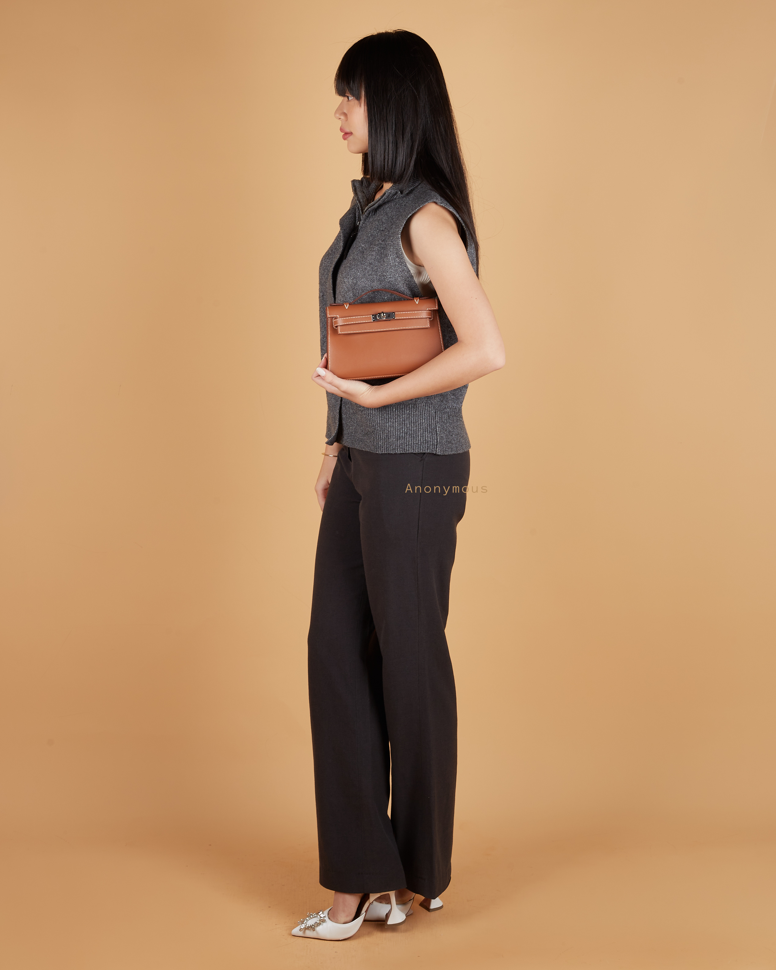 Anonymous Kylee Pochette Swift Leather