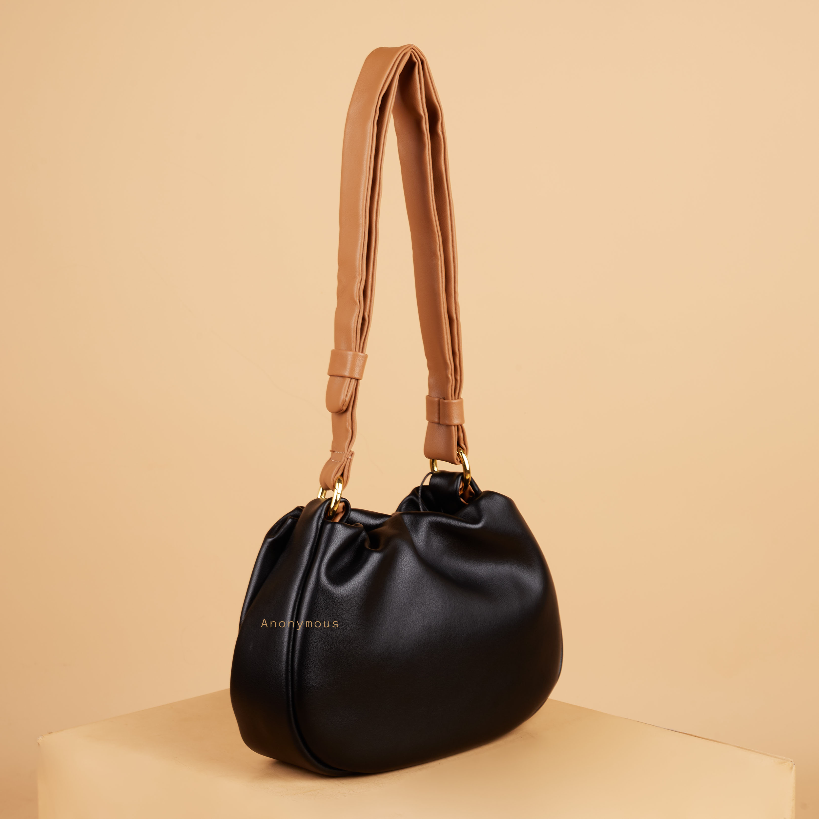 Anonymous Mogi Bag Swift Leather No Brand (Tas Kulit)