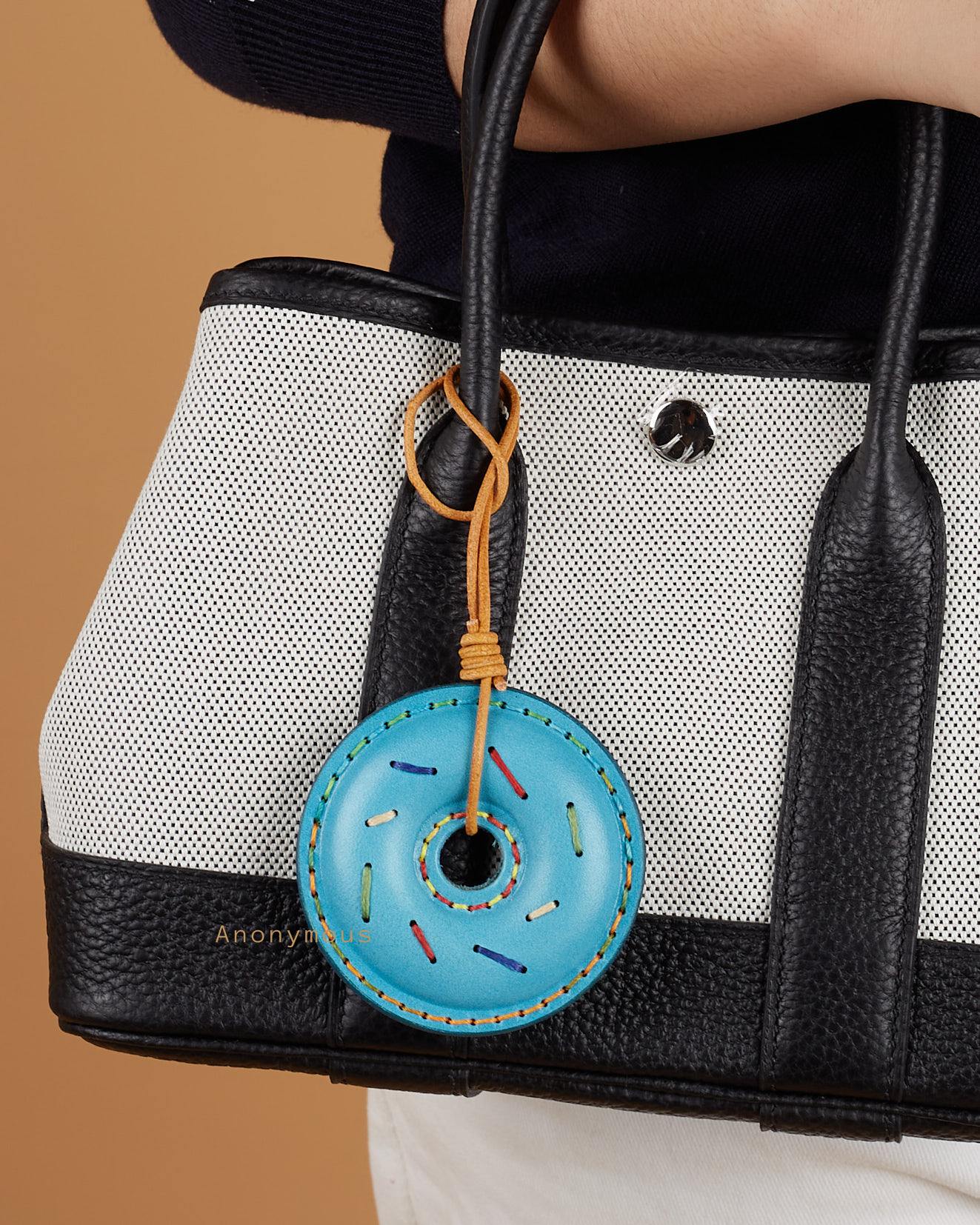 Anonymous Doo-Nut Charm Leather (Gantungan Tas)