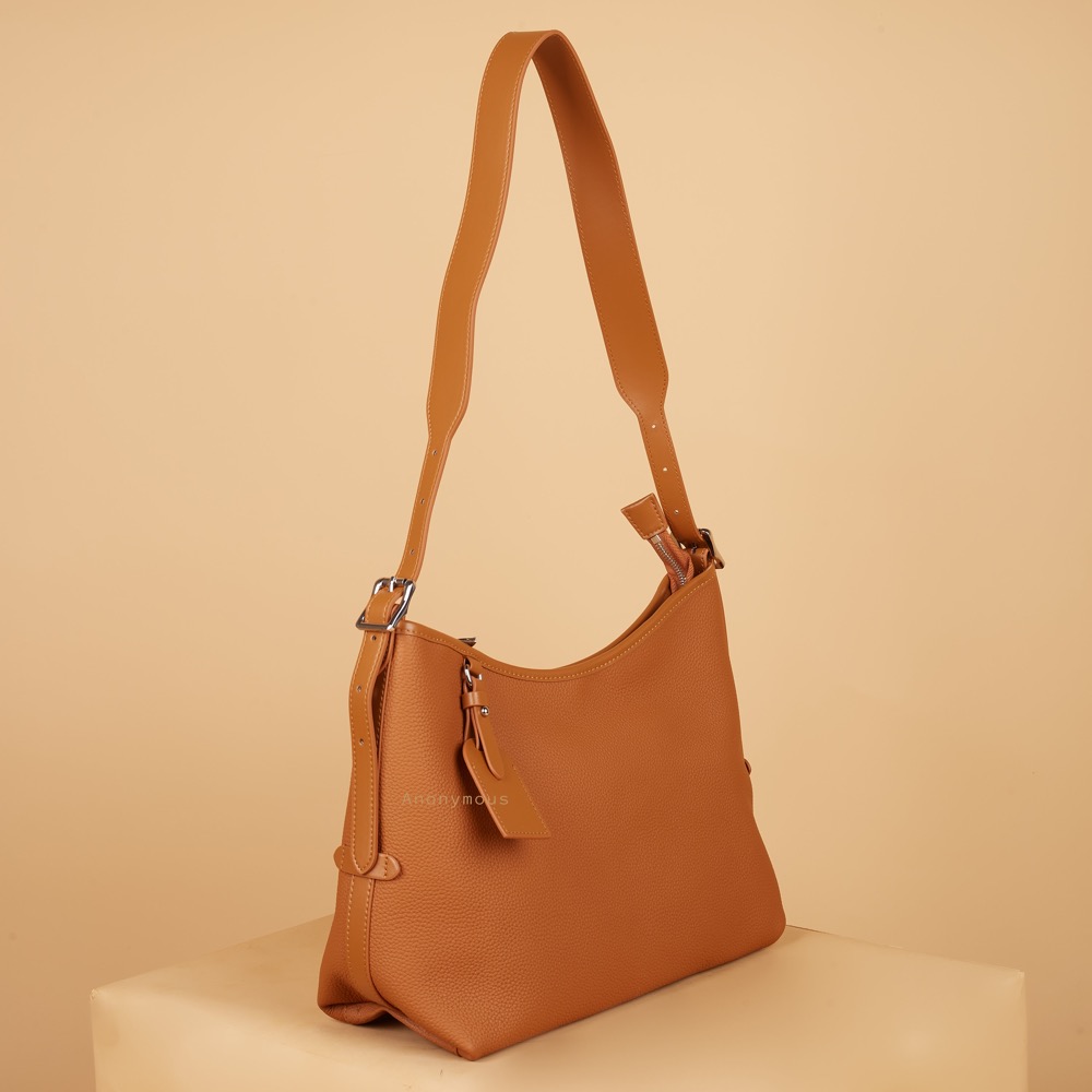 Anonymous Dennis Bobo Bag Togo No Brand (Tas Kulit)