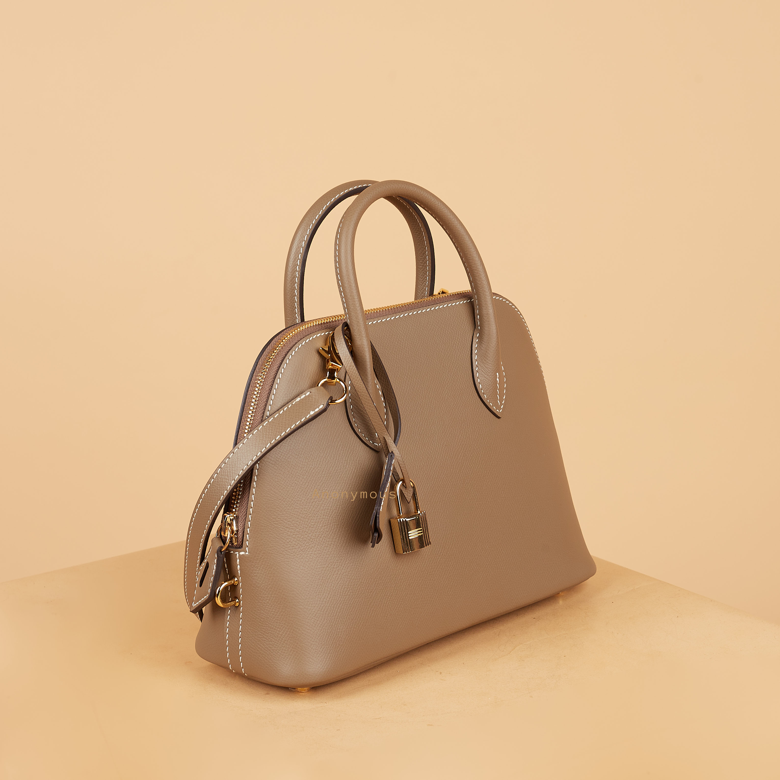 Anonymous Bolie 25 Taiga Leather No Brand (Tas kulit)