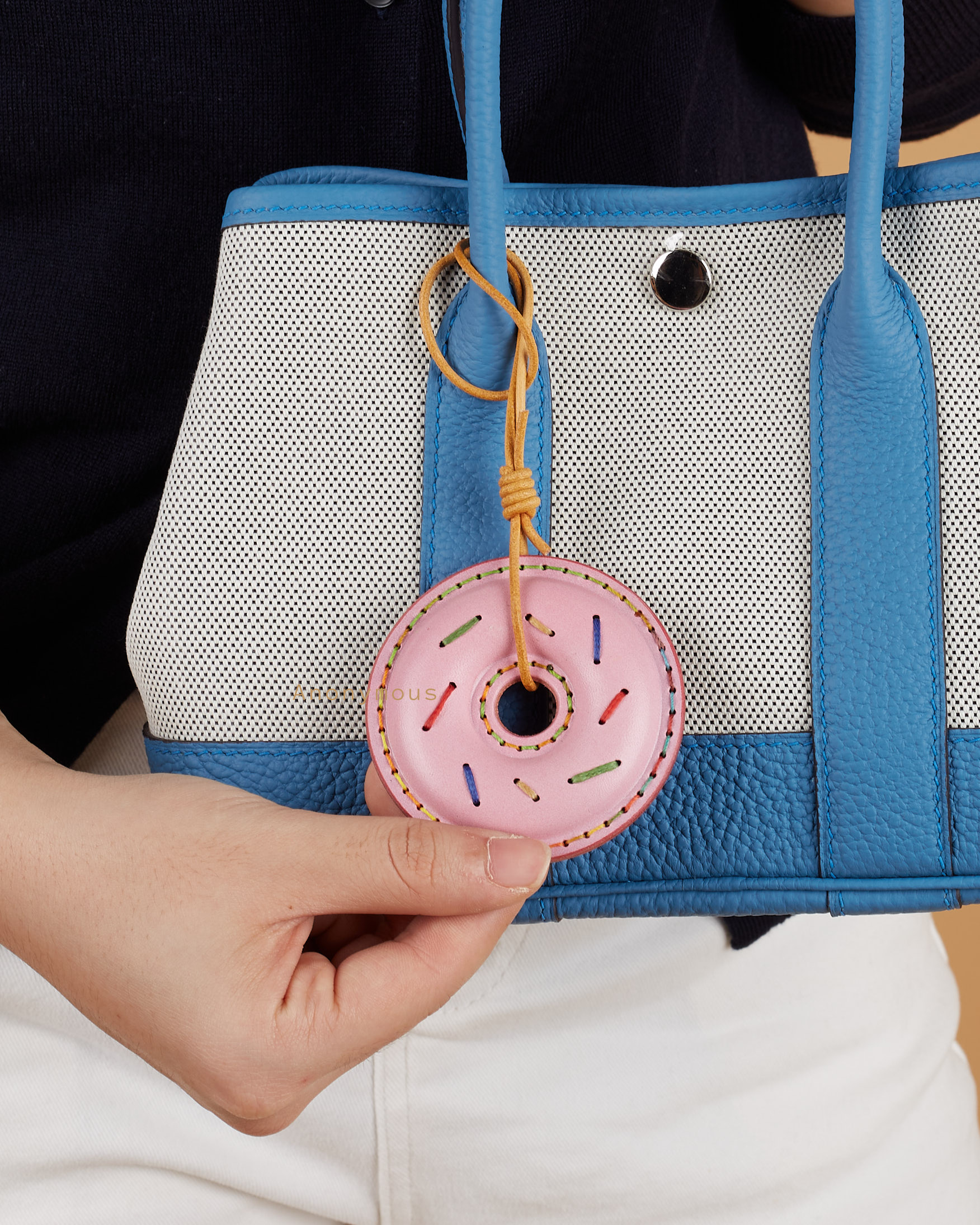 Anonymous Doo-Nut Charm Leather (Gantungan Tas)