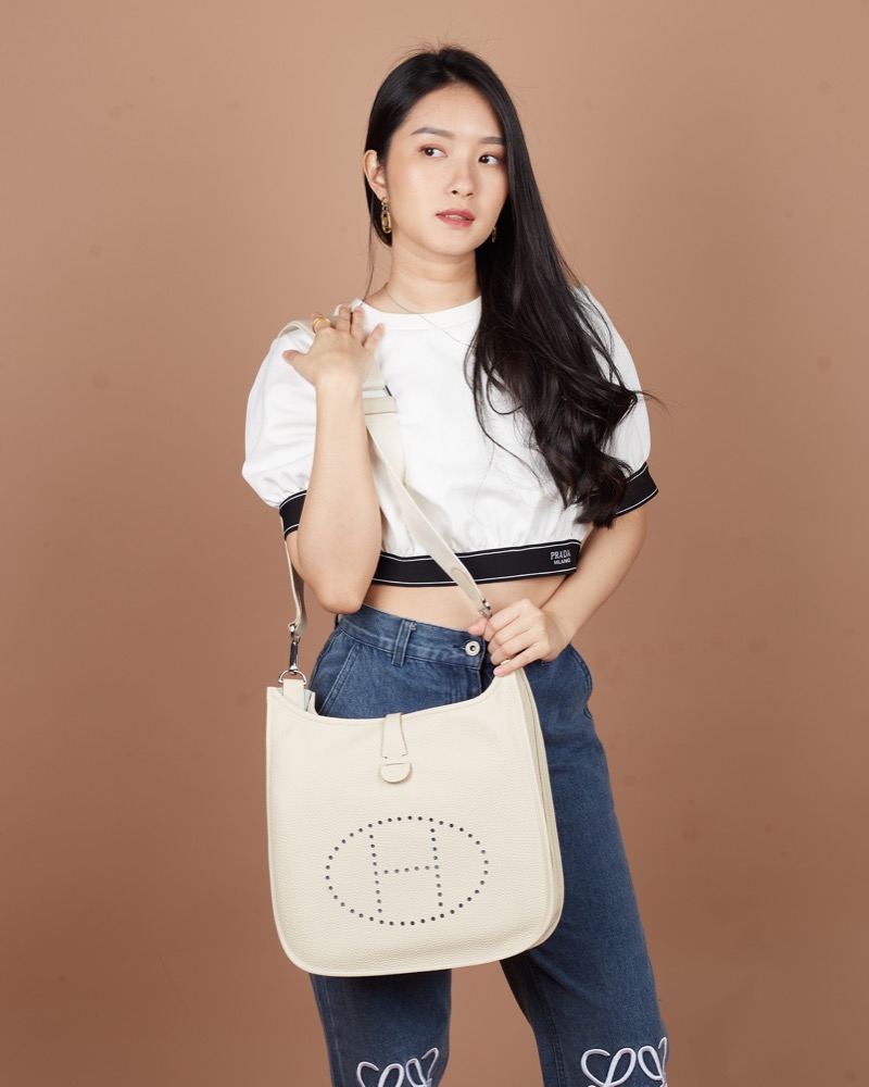 Anonymous Madeline E29 Togo Leather No Brand (Tas Kulit)