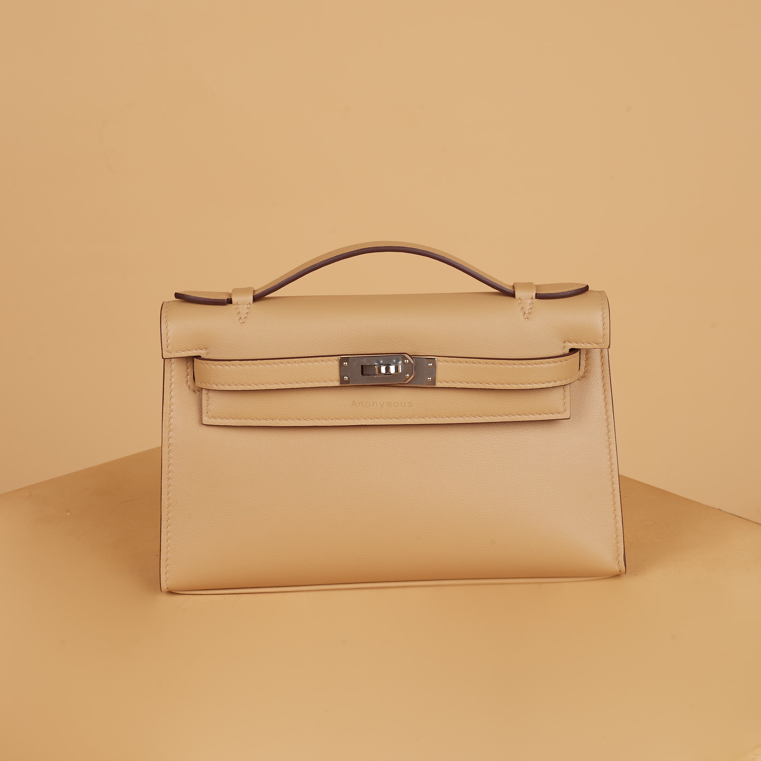 Anonymous Kylee Pochette Swift Leather