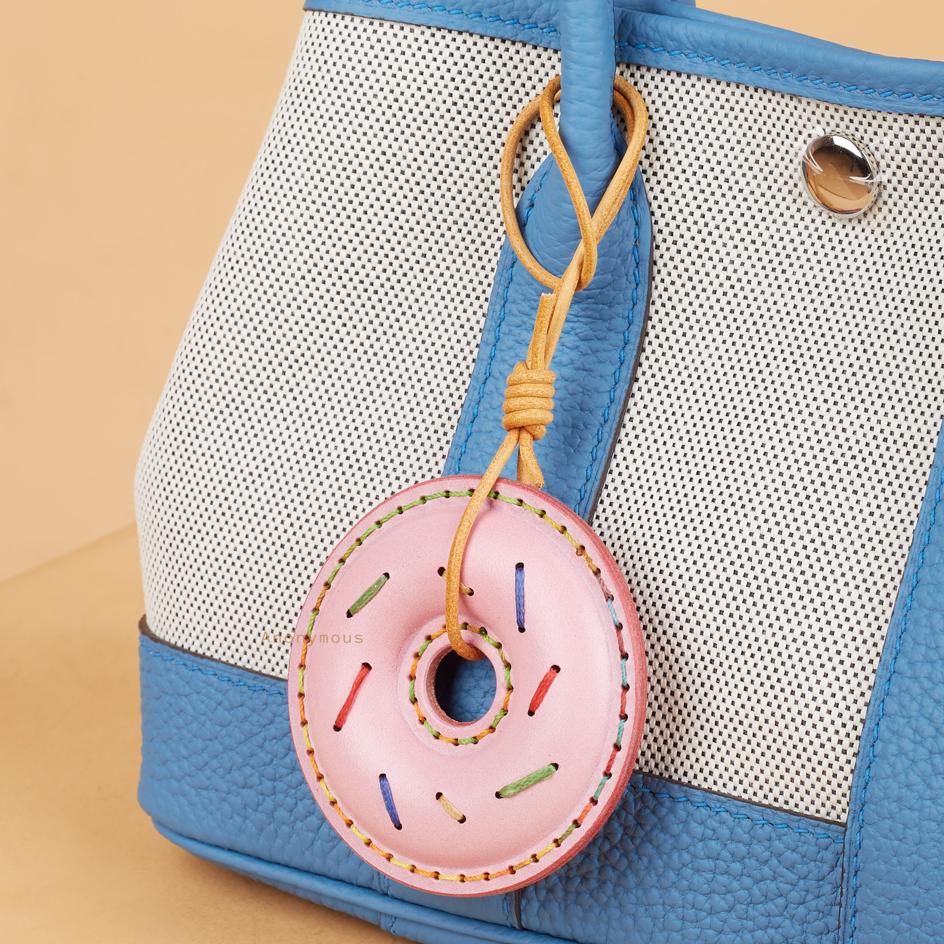 Anonymous Doo-Nut Charm Leather (Gantungan Tas)