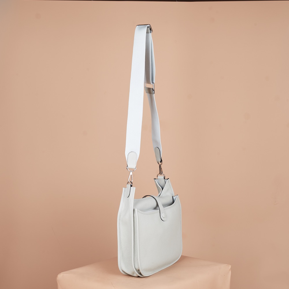 Anonymous Madeline E29 Togo Leather No Brand (Tas Kulit)