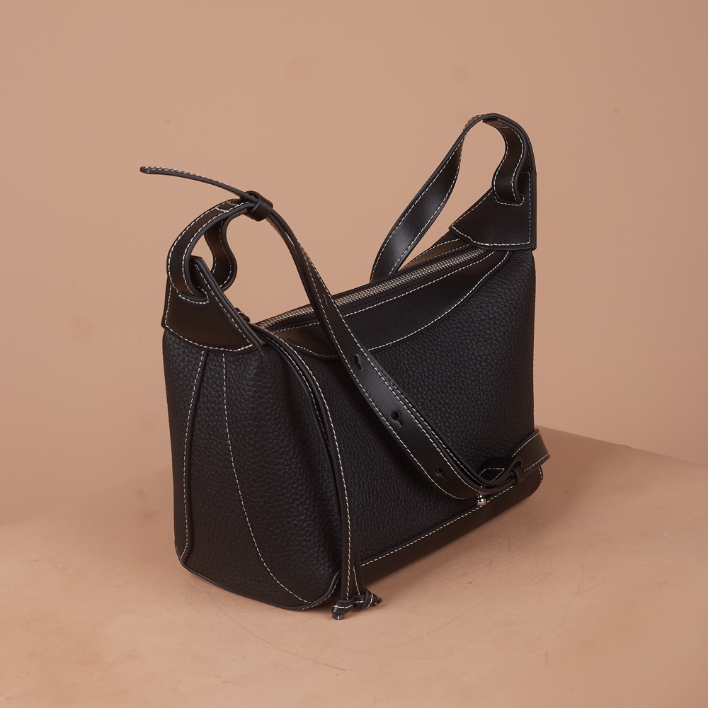 Anonymous Delia Shoulder Bag Grained Leather No Brand (Tas Kulit)