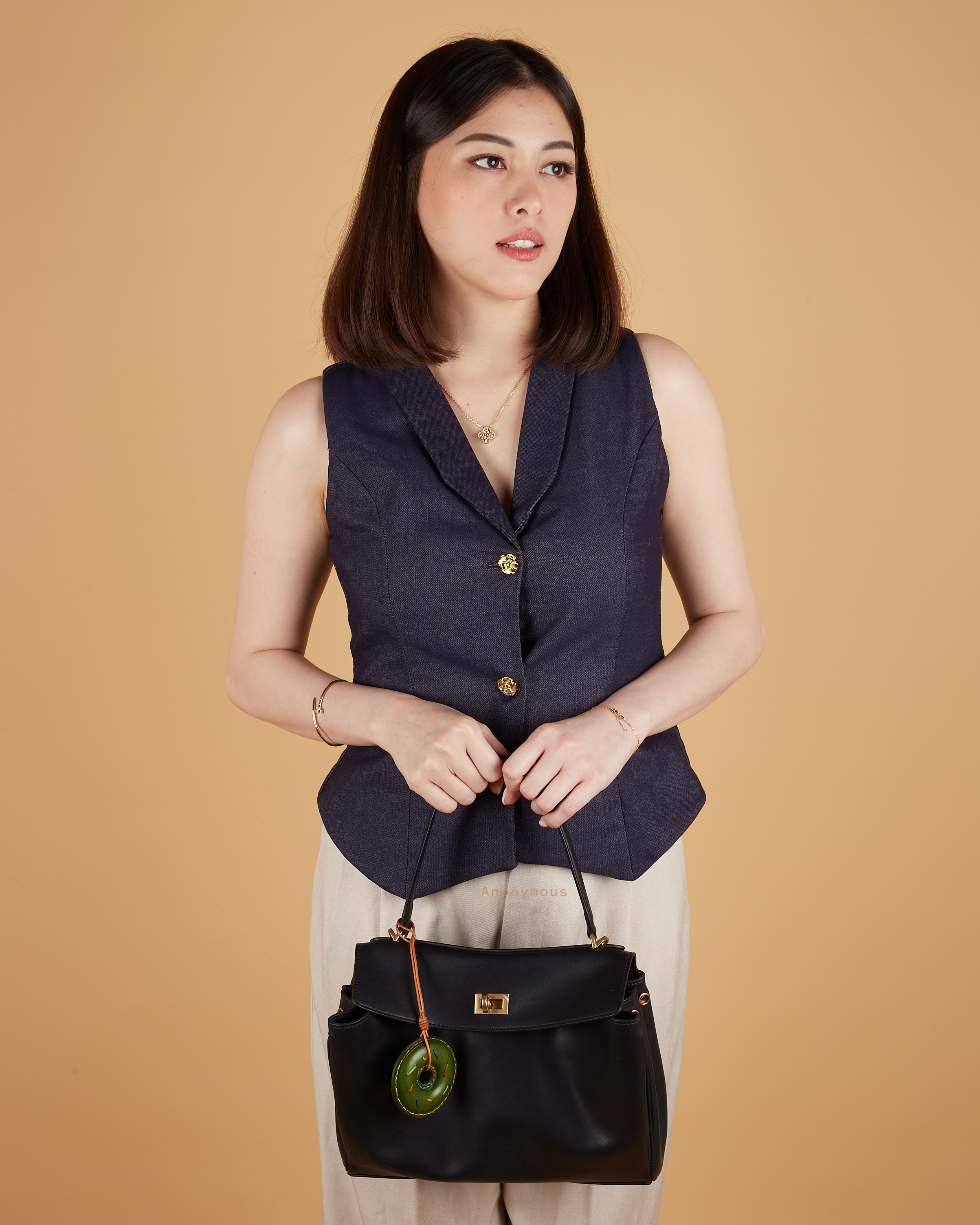 Anonymous Doo-Nut Charm Leather (Gantungan Tas)