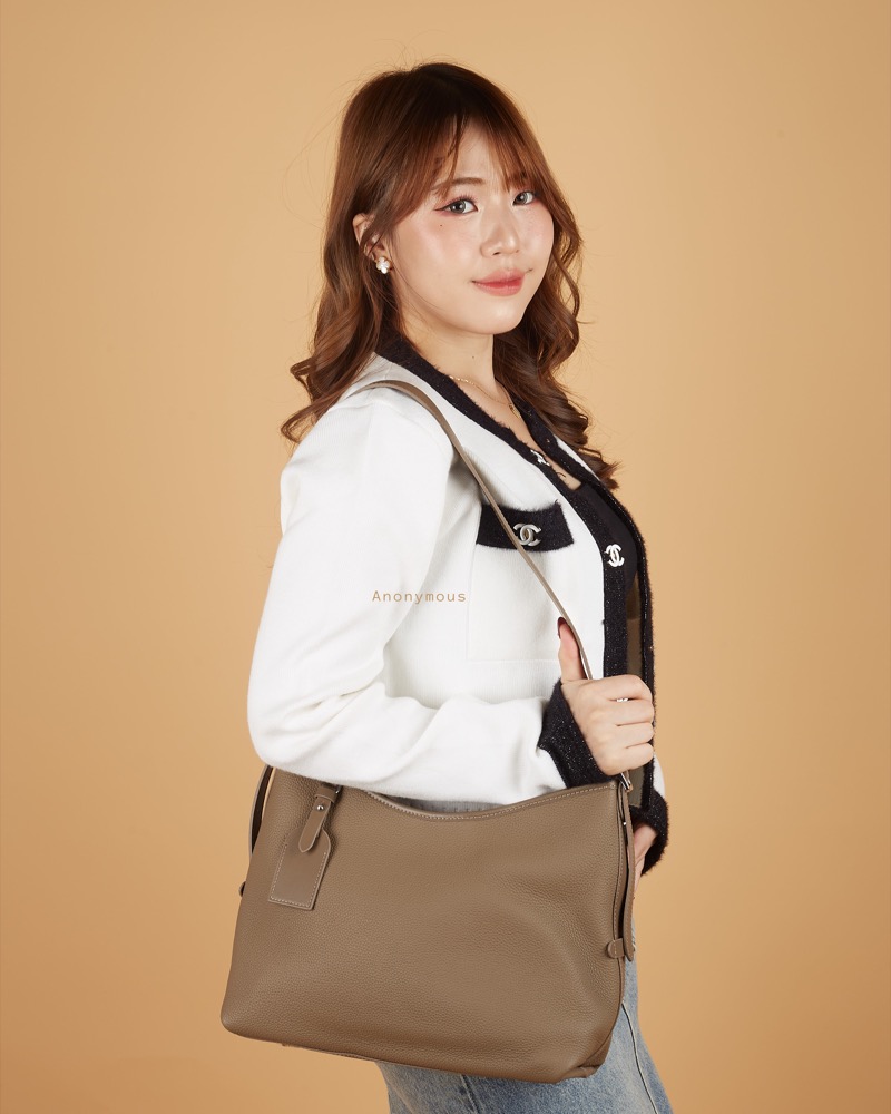 Anonymous Dennis Bobo Bag Togo No Brand (Tas Kulit)