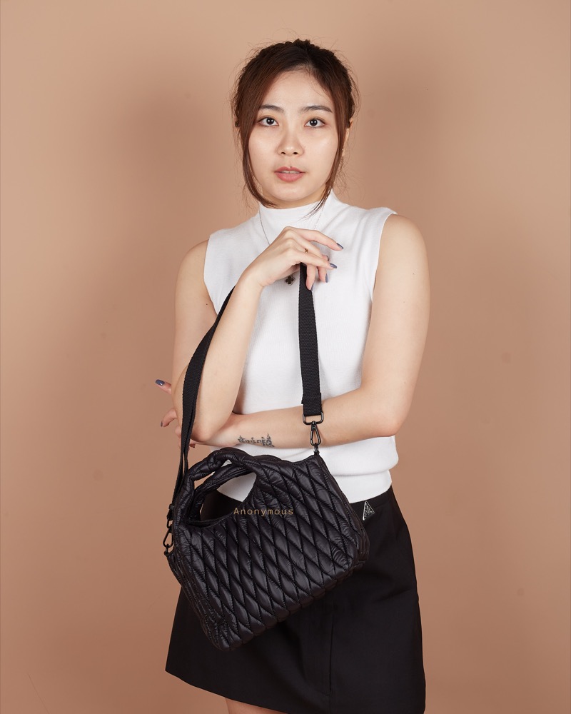 Anonymous Gigie Nylon Bag No Brand