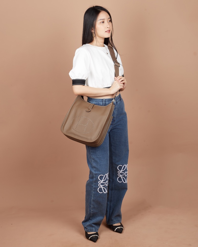 Anonymous Madeline E29 Togo Leather No Brand (Tas Kulit)