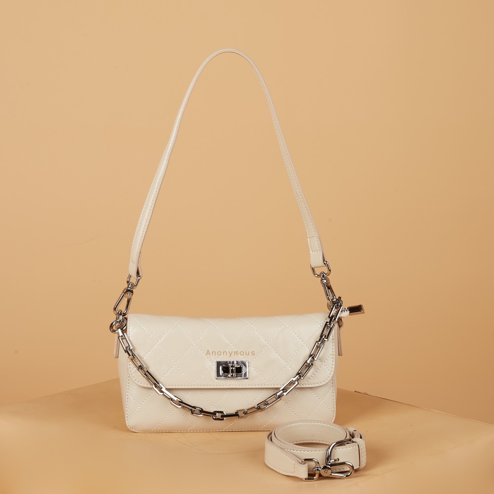 Anonymous Her Bag Diamon Quilted No Brand (Tas Kulit)