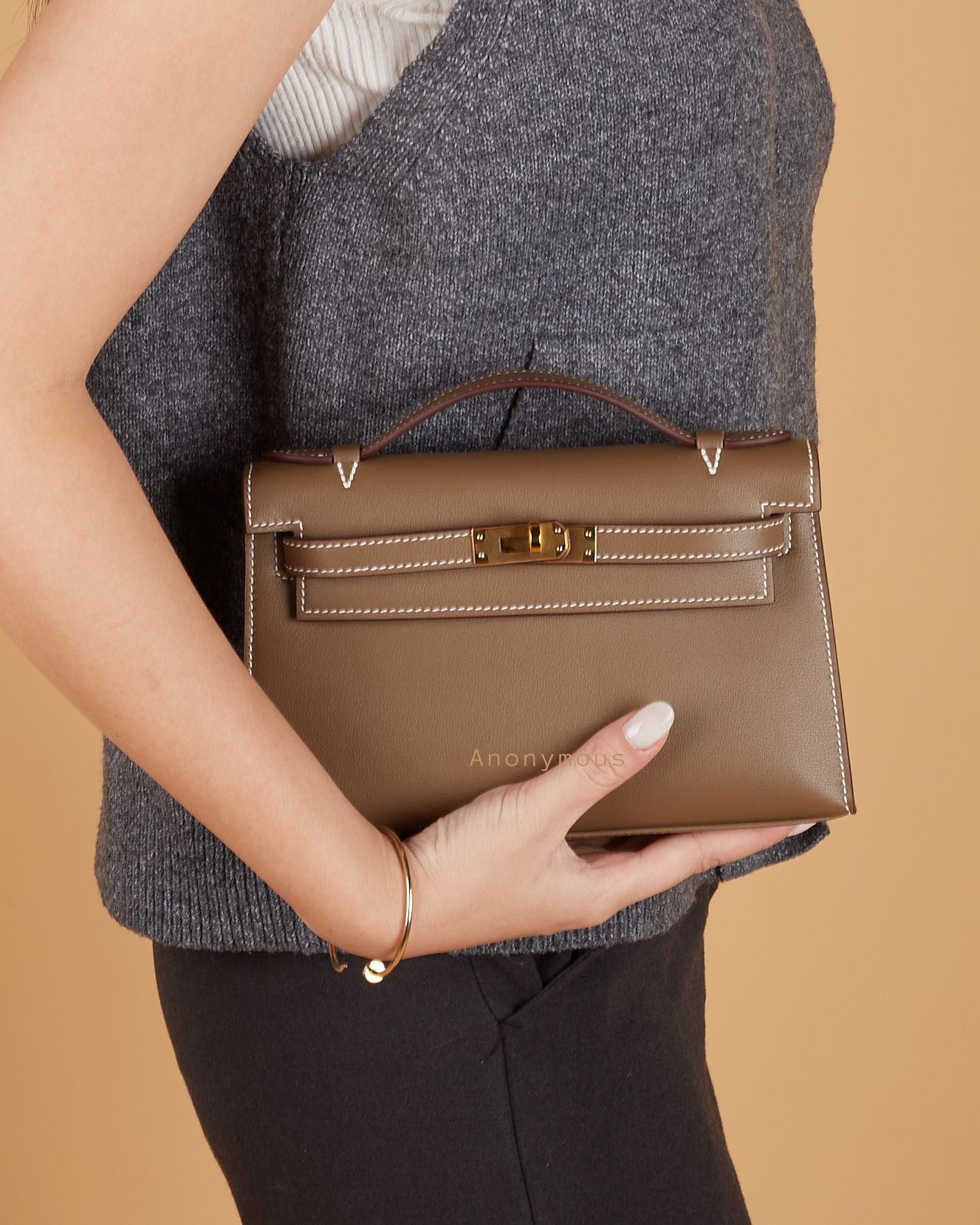 Anonymous Kylee Pochette Swift Leather