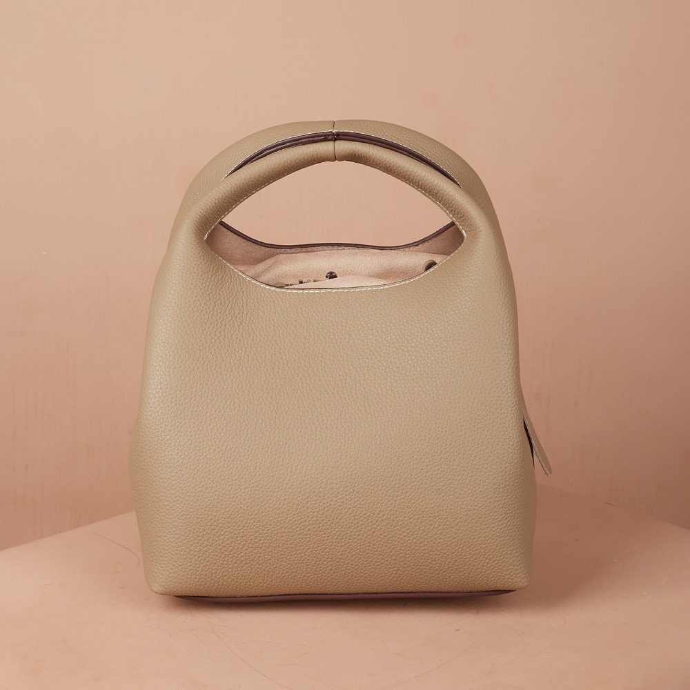 Anonymous Panama Bucket Bag Togo No Brand (Tas Kulit)