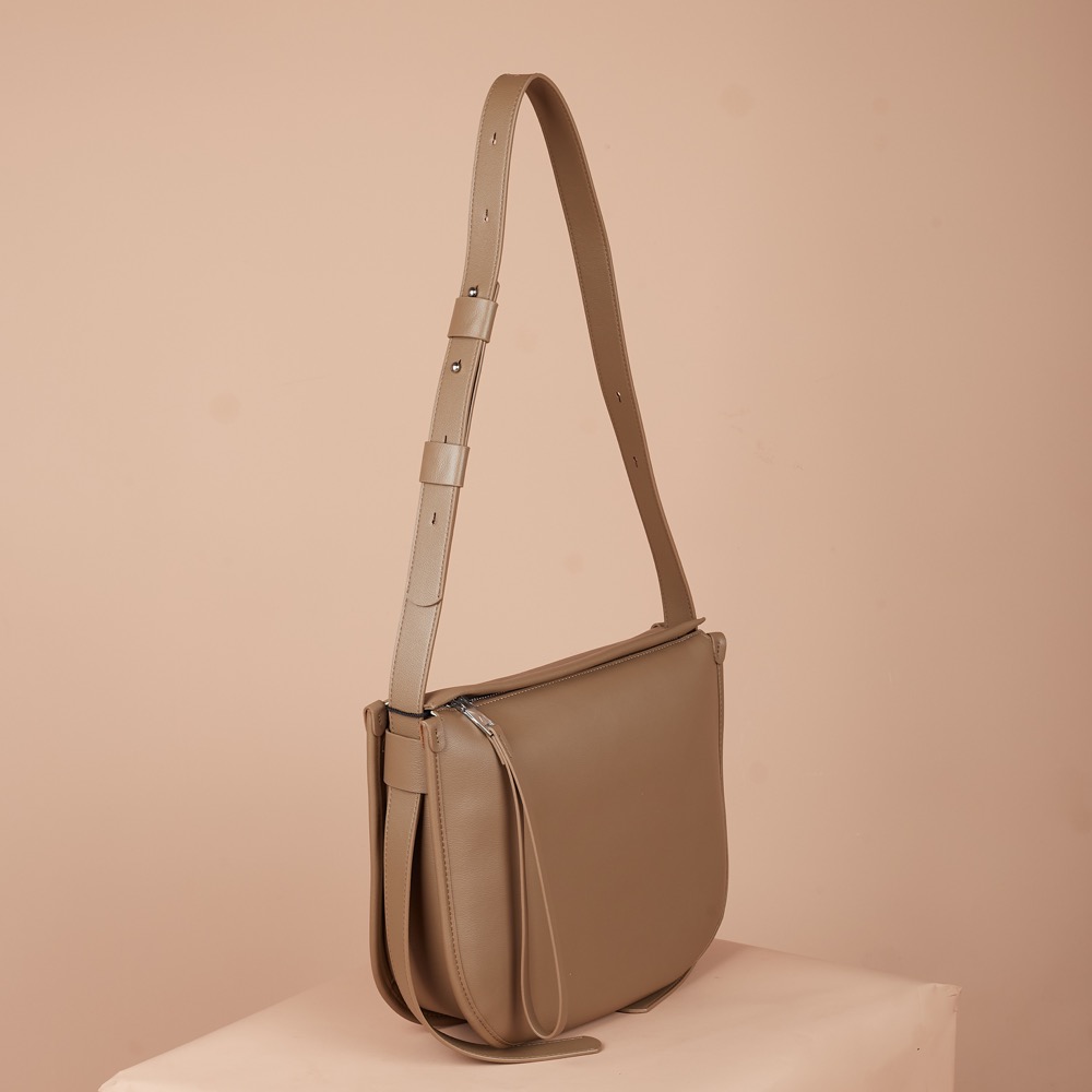 Anonymous Isla Crossbody Bag Swift Leather No Brand (Tas Kulit)