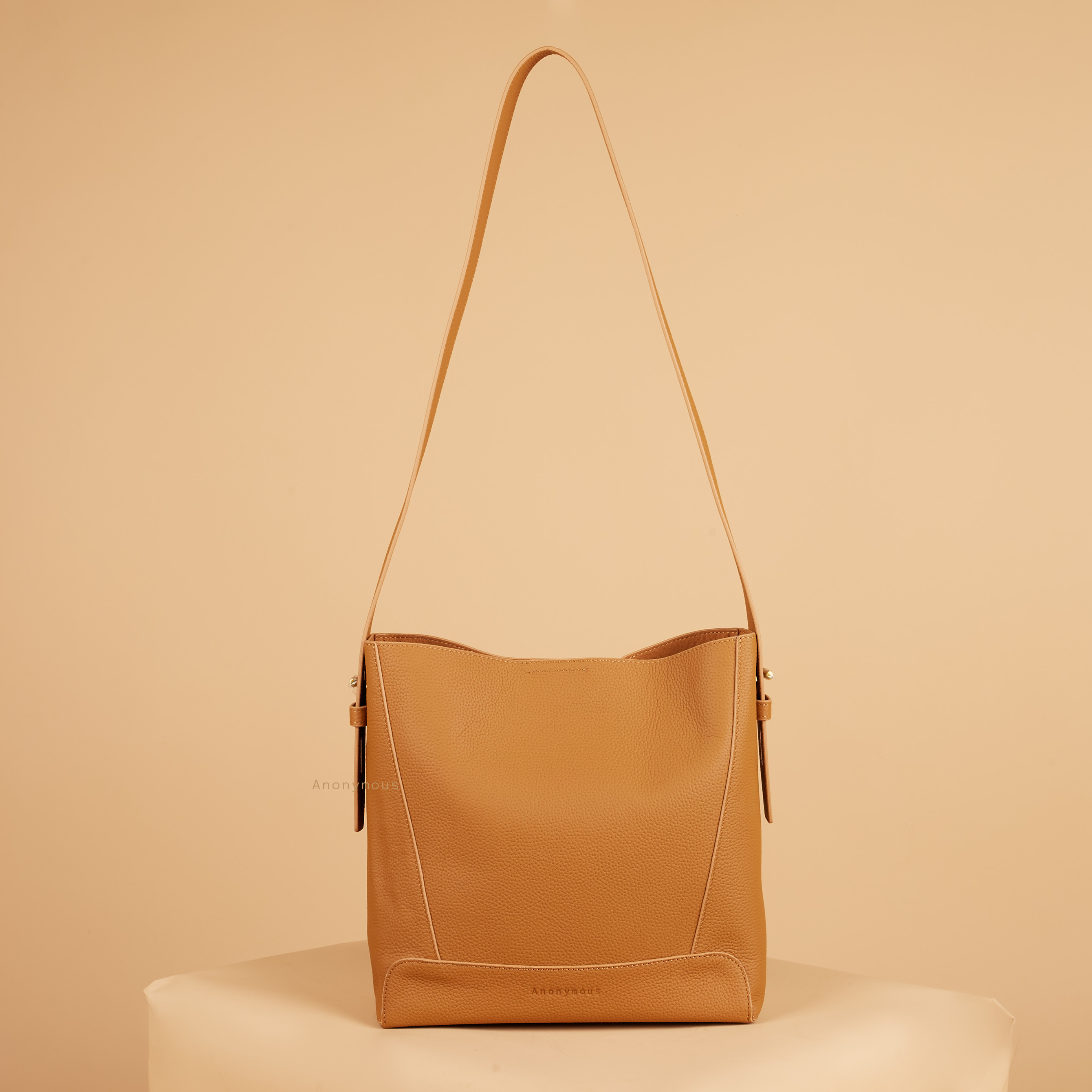Anonymous Fanes Sling Bag Grained Leather GHW