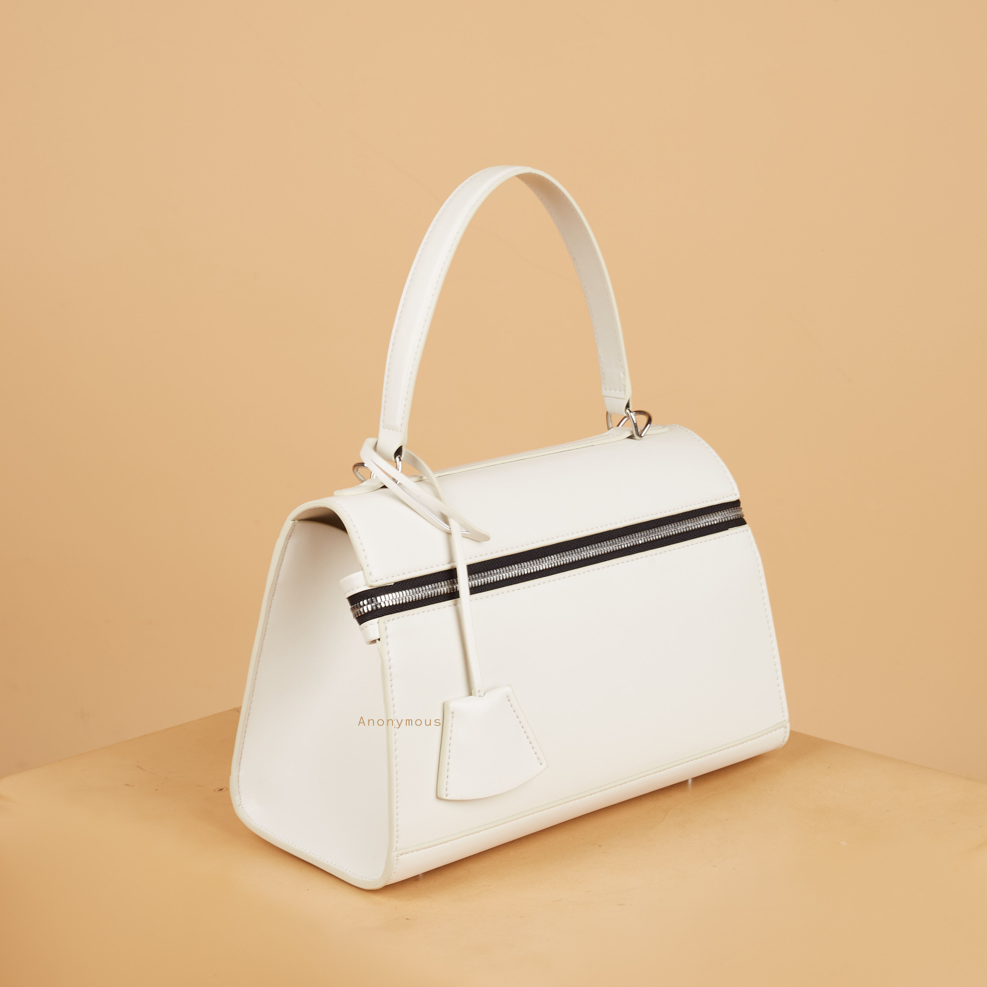 Anonymous Amora 25 Handbag Swift Leather PHW