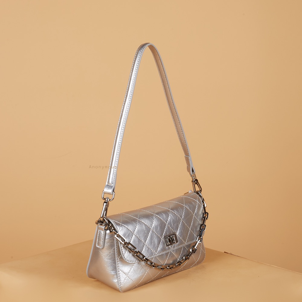 Anonymous Her Bag Diamon Quilted No Brand (Tas Kulit)