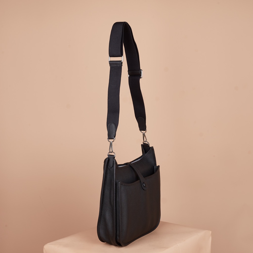 Anonymous Madeline E29 Togo Leather No Brand (Tas Kulit)