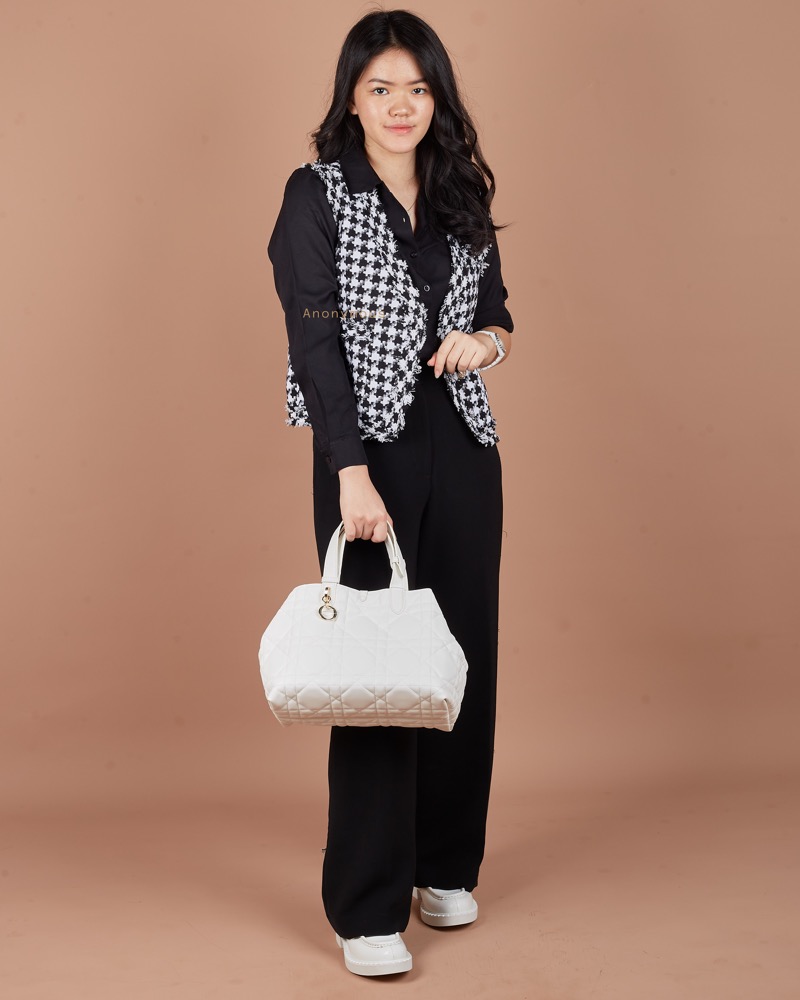 Anonymous Olsen Tote Bag Lamskin No Brand